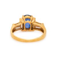 SAPPHIRE AND DIAMOND RING