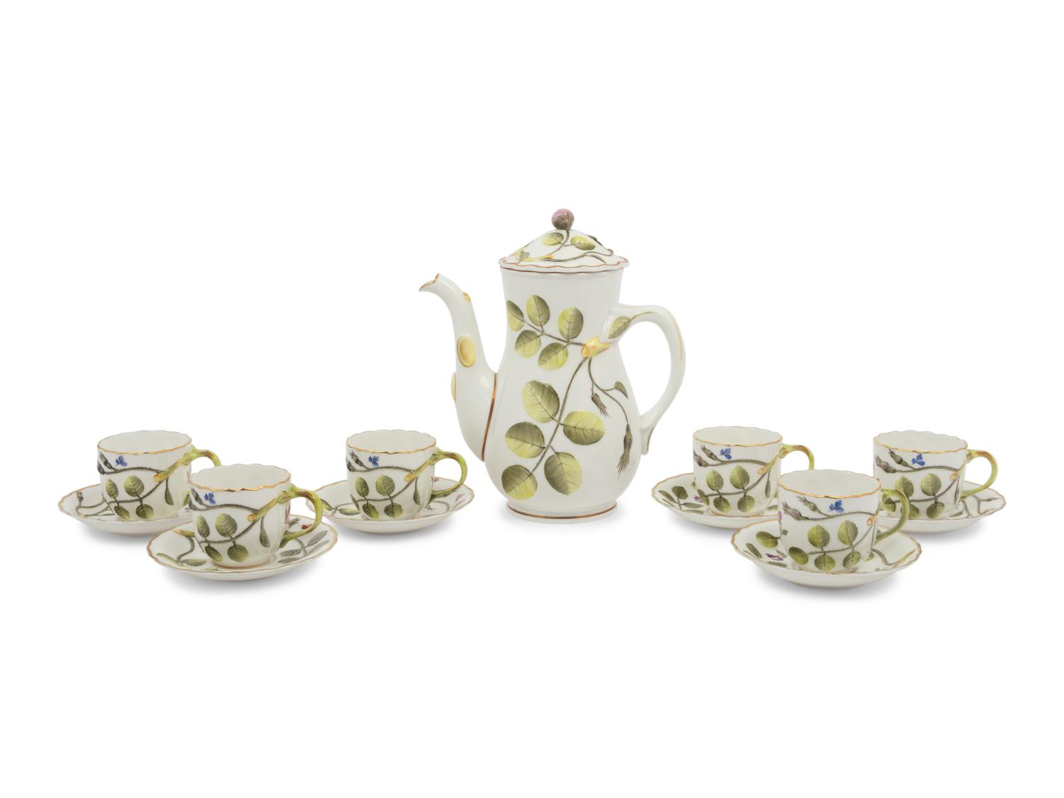 A Worcester Blind Earl Porcelain Dessert Service