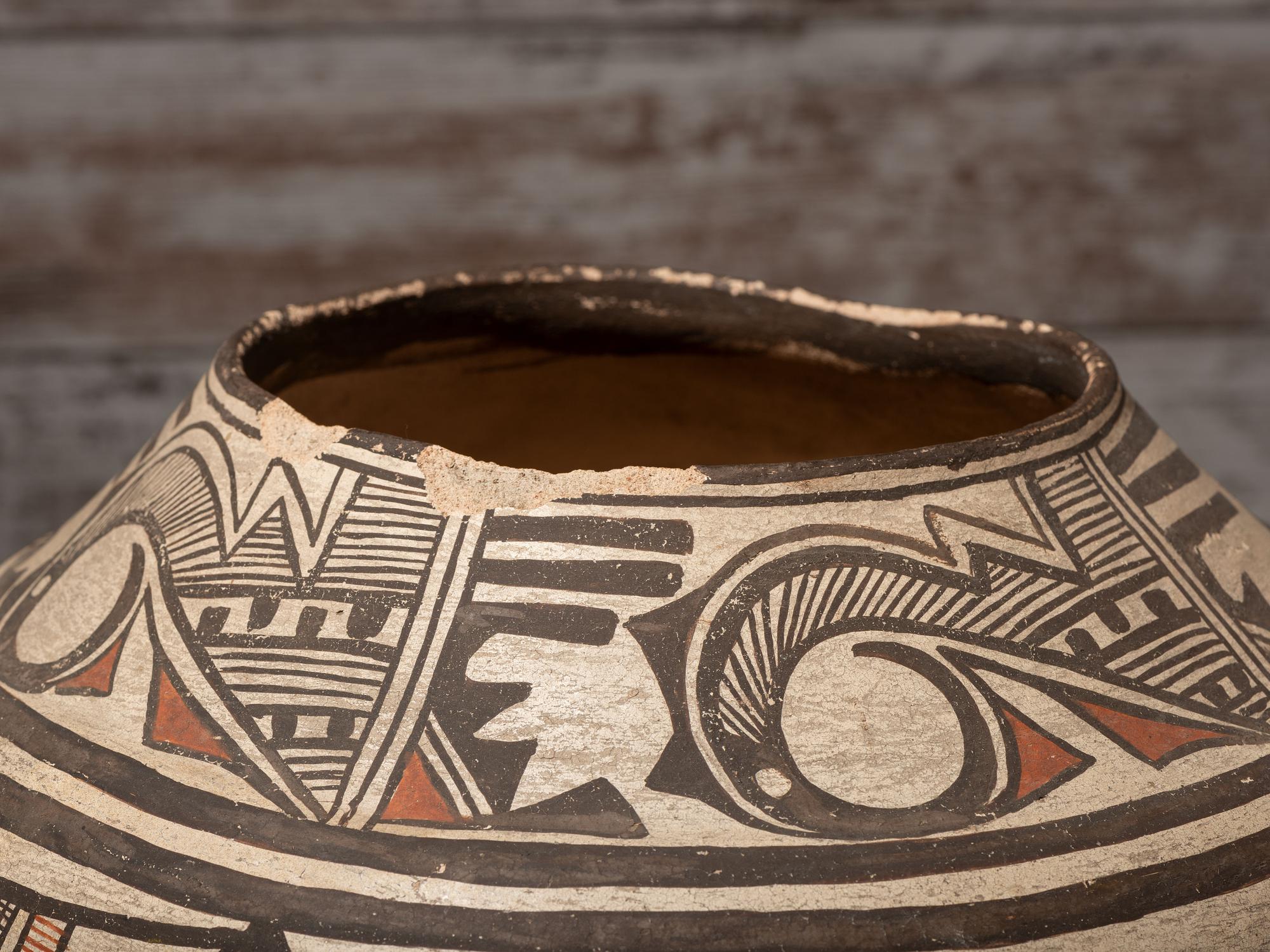 Zuni Polychrome Pottery Olla