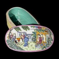 A Chinese Carved Famille Rose Porcelain Covered Box