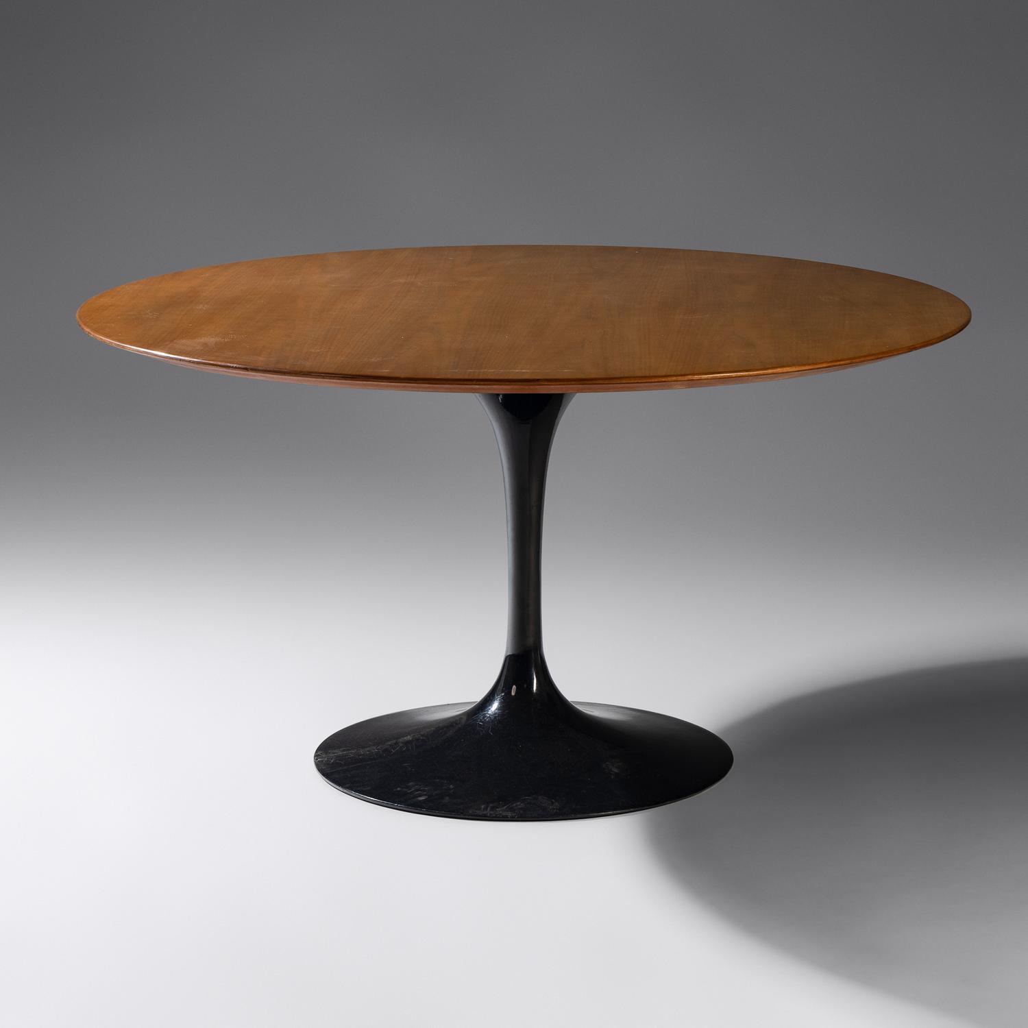 Tulip Dining Table, designed 1956 Knoll, USA