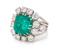 A Platinum, Emerald, and Diamond Ring, 10.60 dwts.