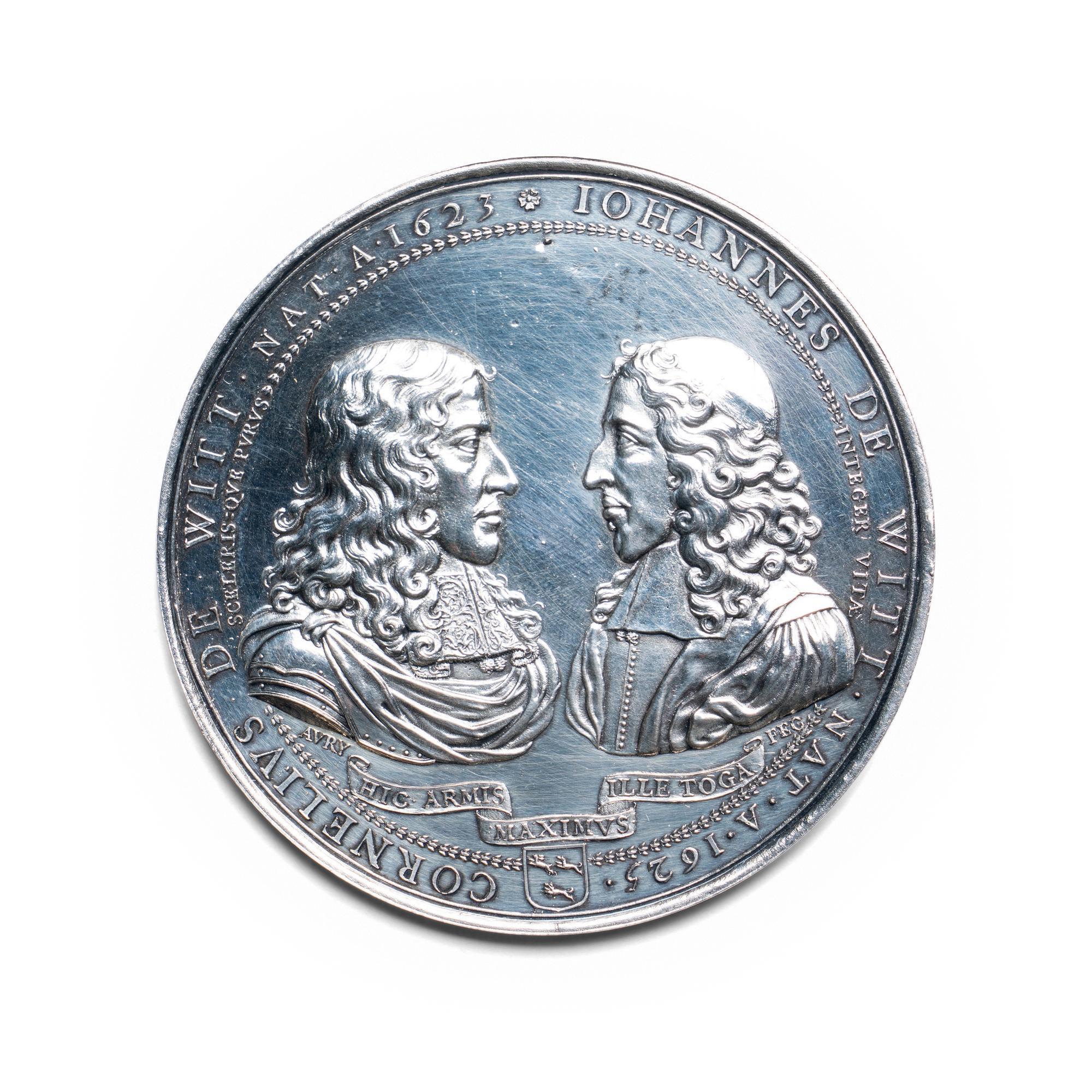 [EXONUMIA] A Dutch ND (1672) Silvered-Metal Commemorative Medallion by Pierre Aury (Dutch, 17th Century) of the Assassination of the Dewitt Brothers (103.7 g, 73mm; Cleaned)