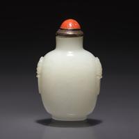 A Small Chinese White Jade Snuff Bottle, Qing Dynasty, 18th Century — 清中期 白玉鋪首啣環耳小鼻煙壺