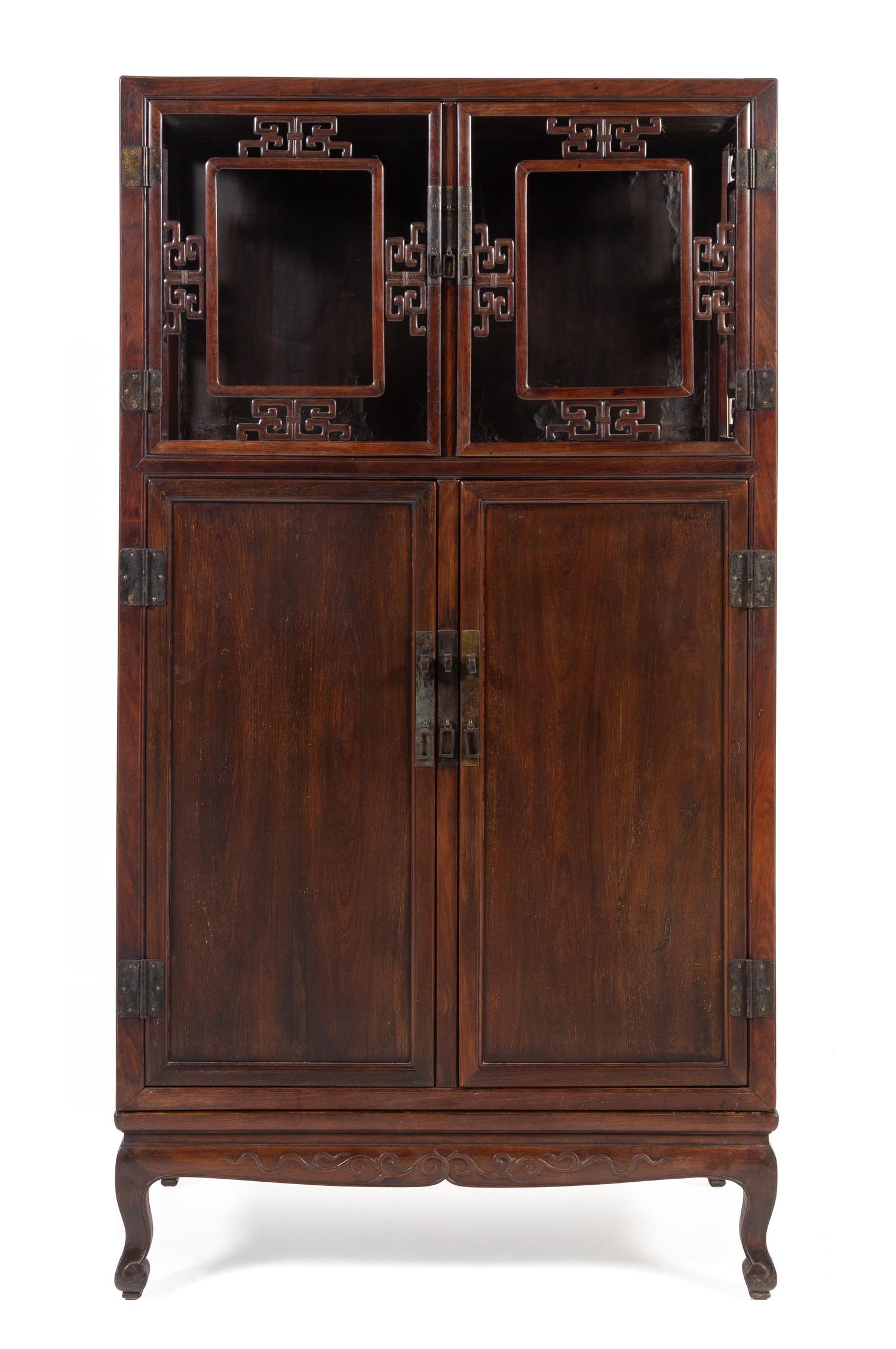 A Chinese Hongmu Square-Corner Display Cabinet, Wanligui Height 73 x width 31 1/4 x depth 18 1/2 inches. — QING DYNASTY (1644-1911)