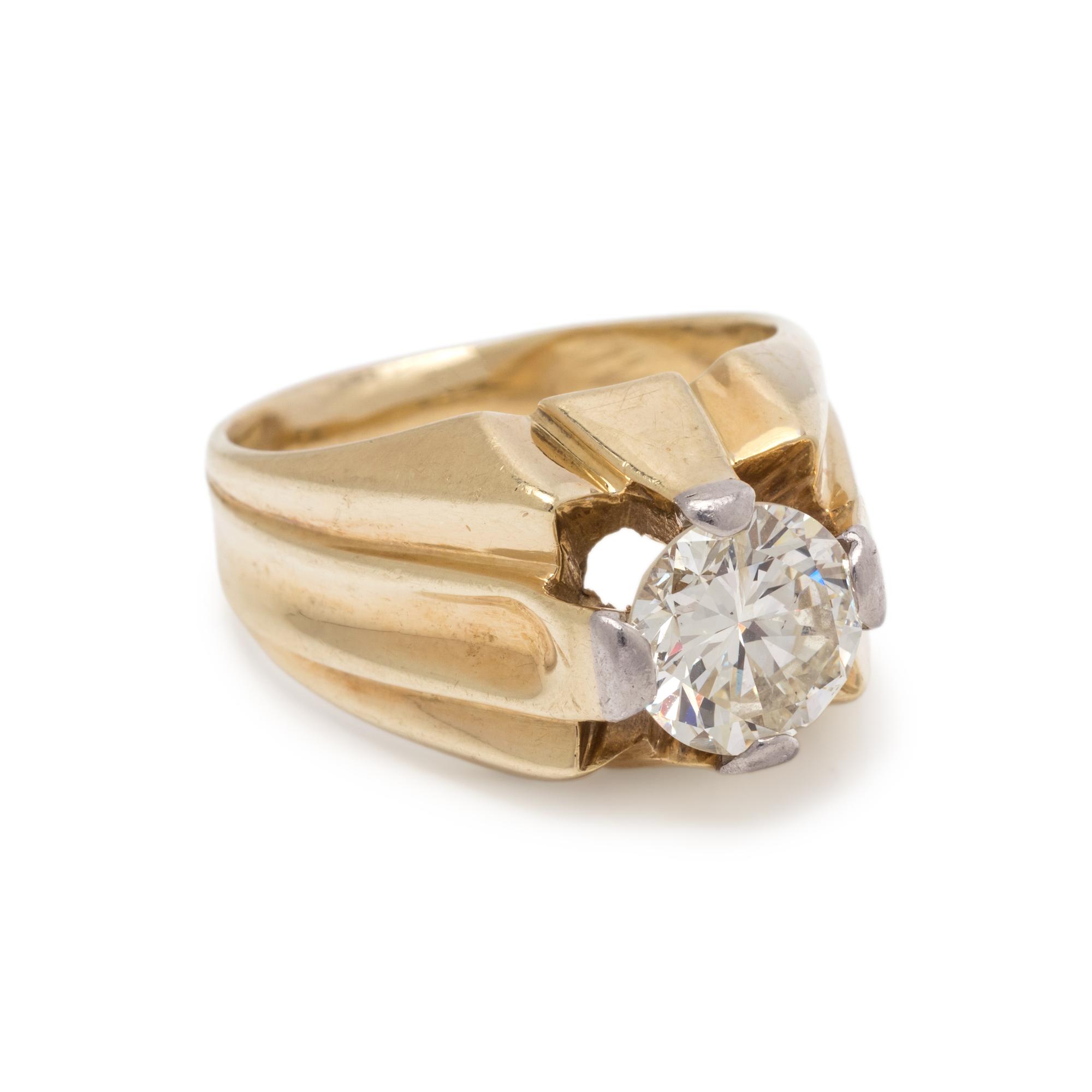 DIAMOND RING
