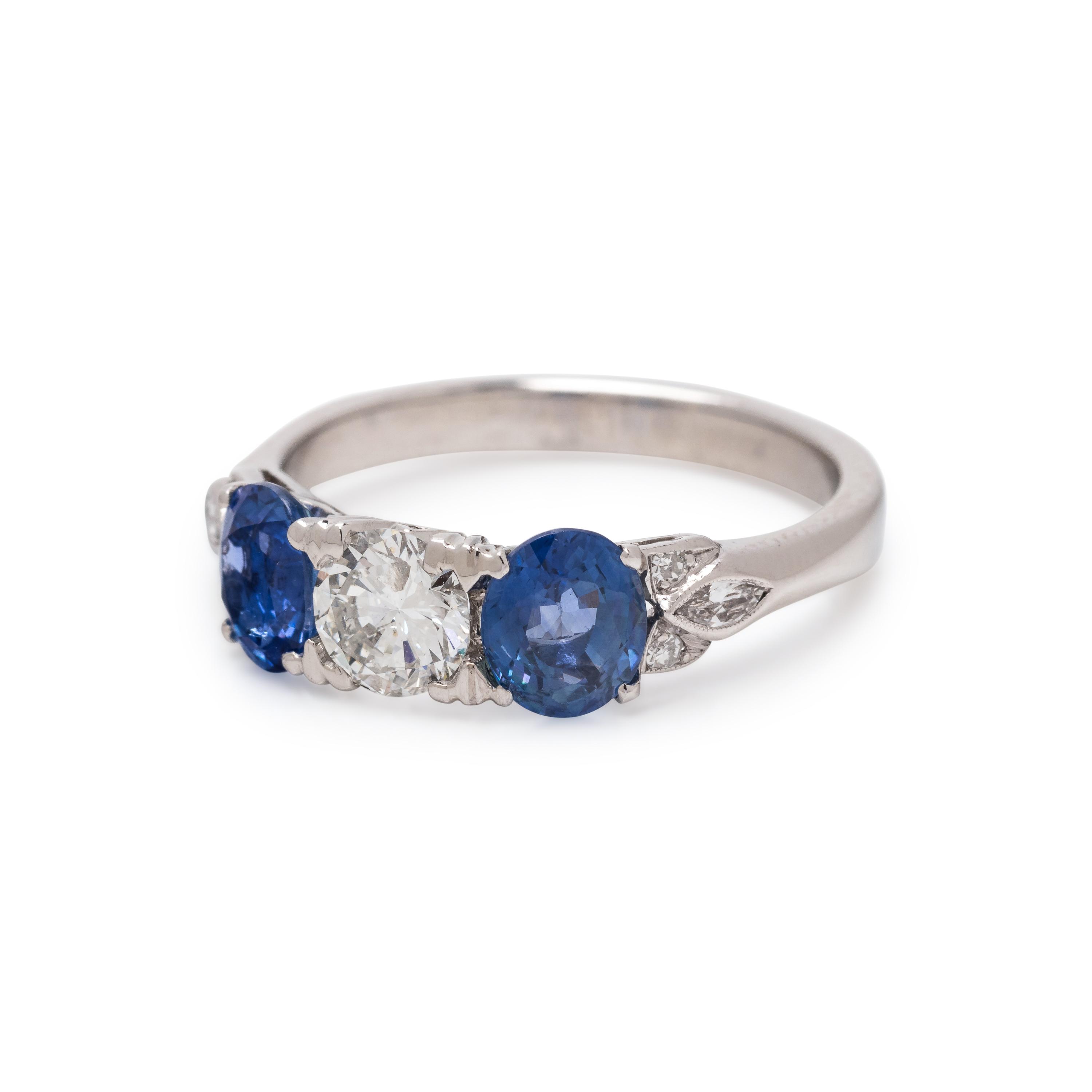 SAPPHIRE AND DIAMOND RING