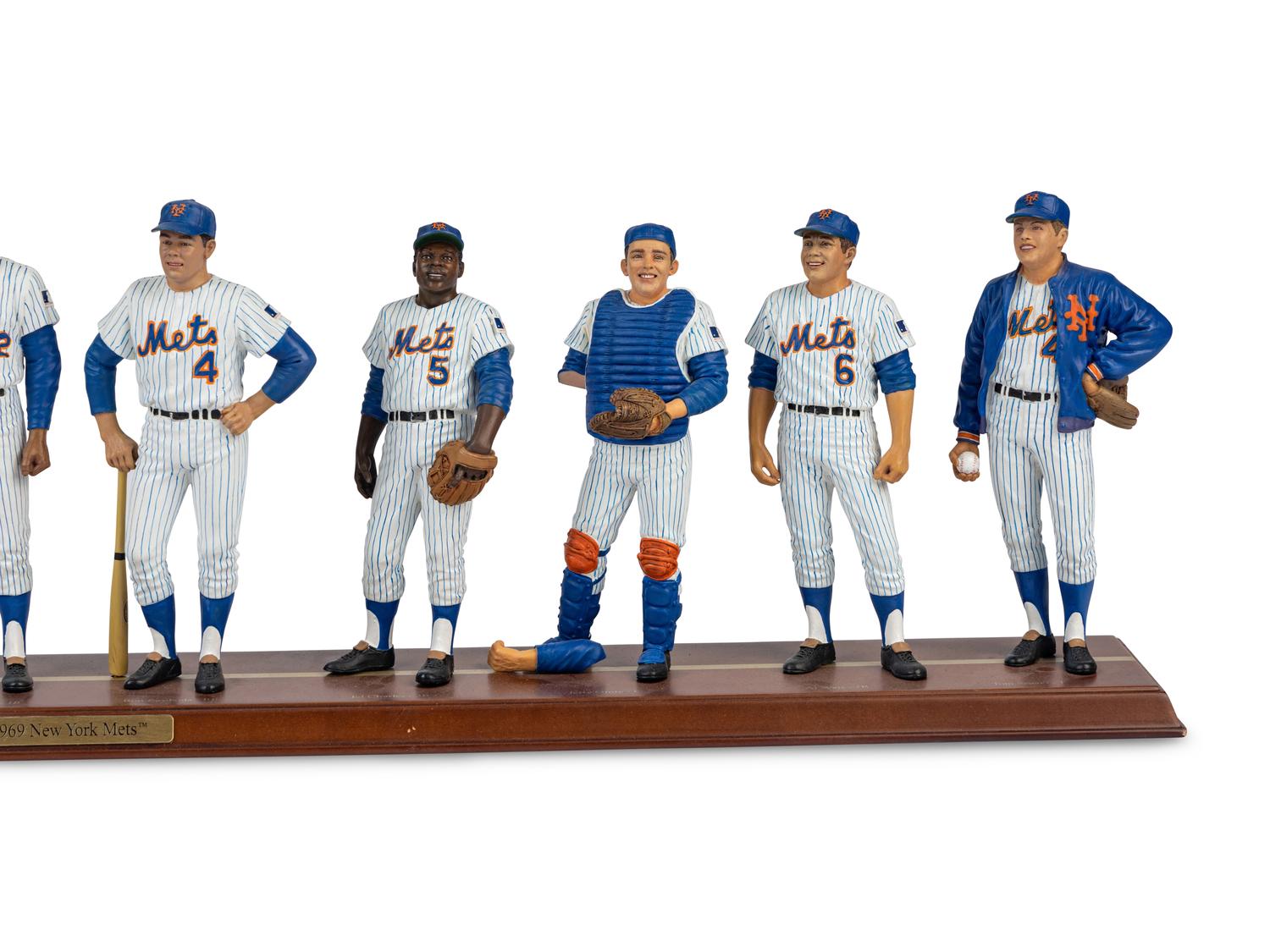 A 1969 New York Mets Danbury Mint Figure Display,