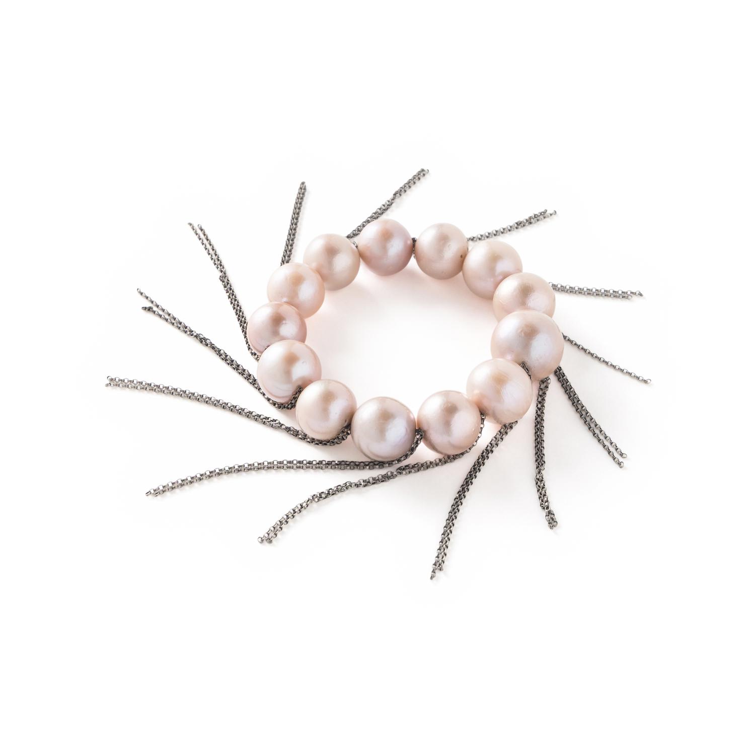 CULTURED PEARL NECKLACE AND BRACELET
