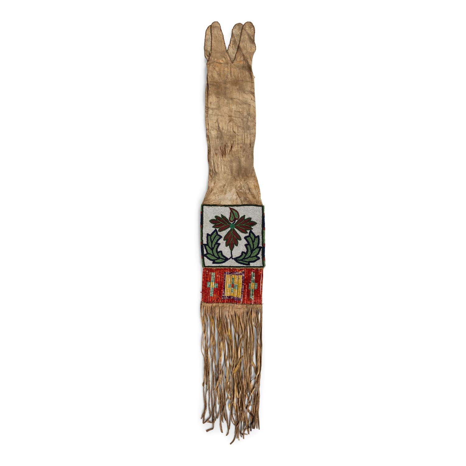 Plateau Beaded Hide Tobacco Bag