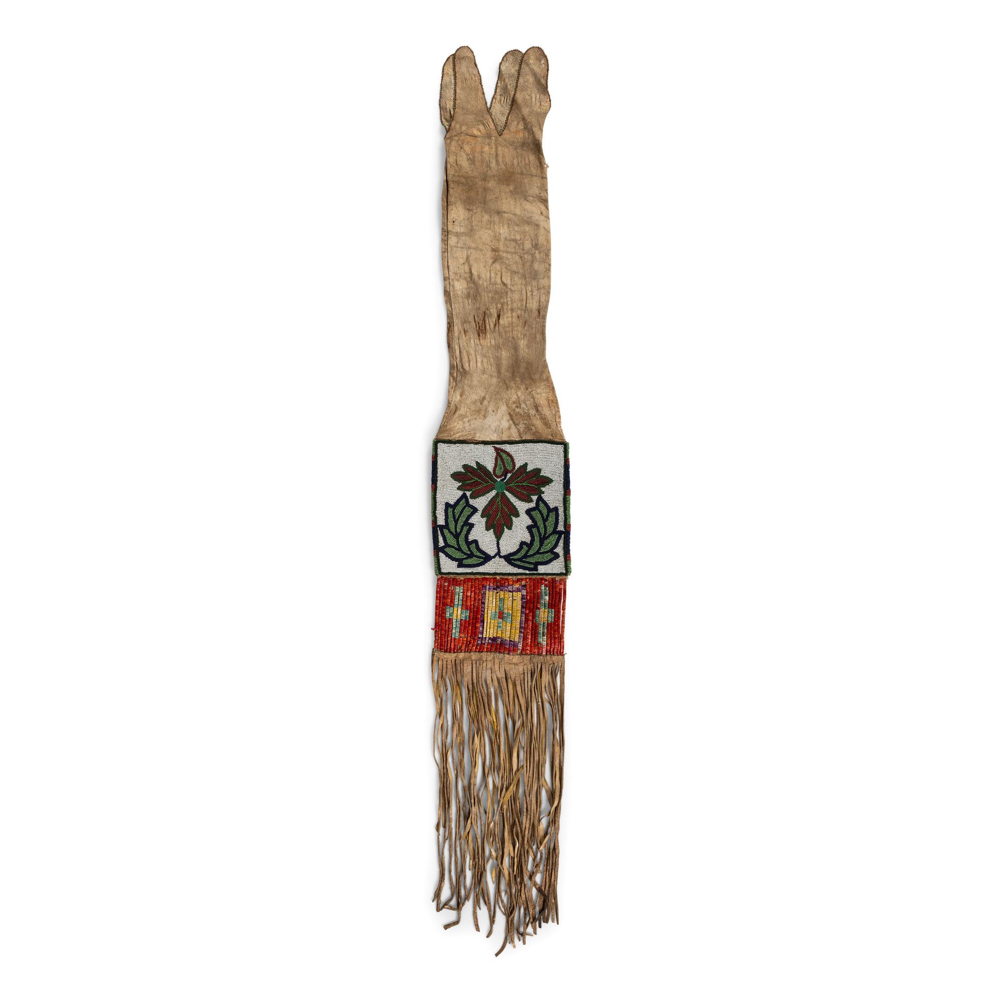 Plateau Beaded Hide Tobacco Bag