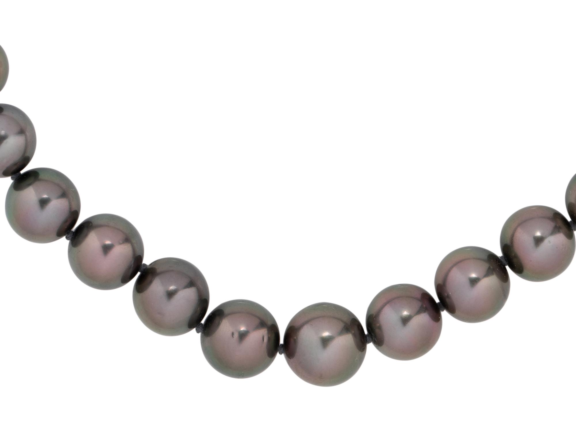 CULTURED TAHITIAN PEARL NECKLACE