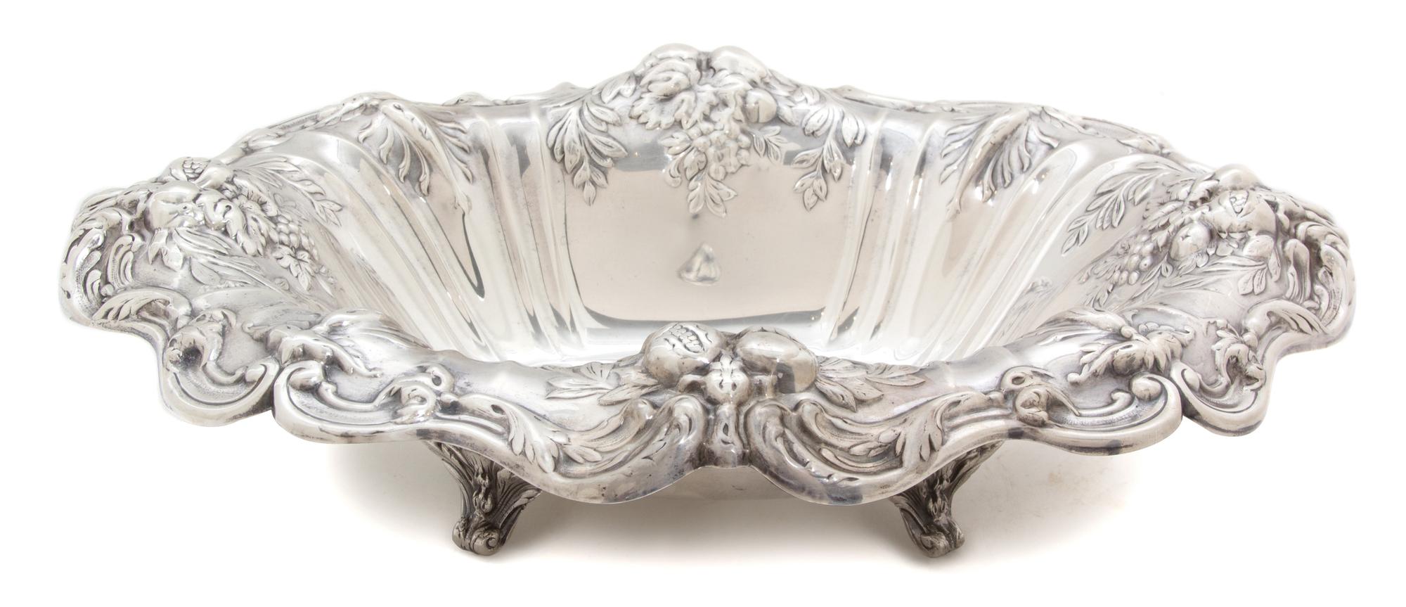 An American Silver Center Bowl, Reed & Barton, Taunton, MA, 20th Century, Francis I pattern