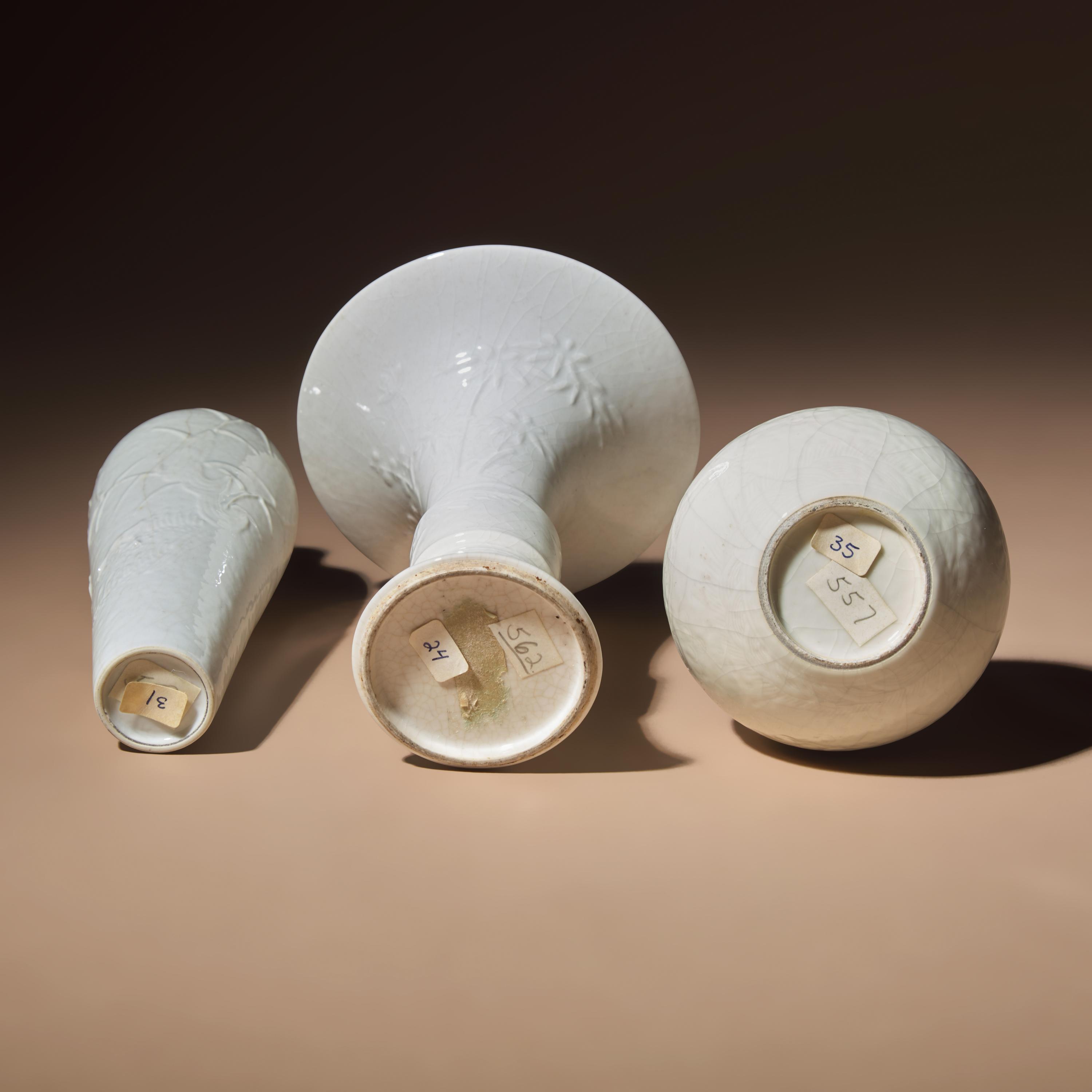 Three Chinese White Glazed Porcelain Vases, Mid Qing Dynasty — 清中期 德化白瓷瓶三件