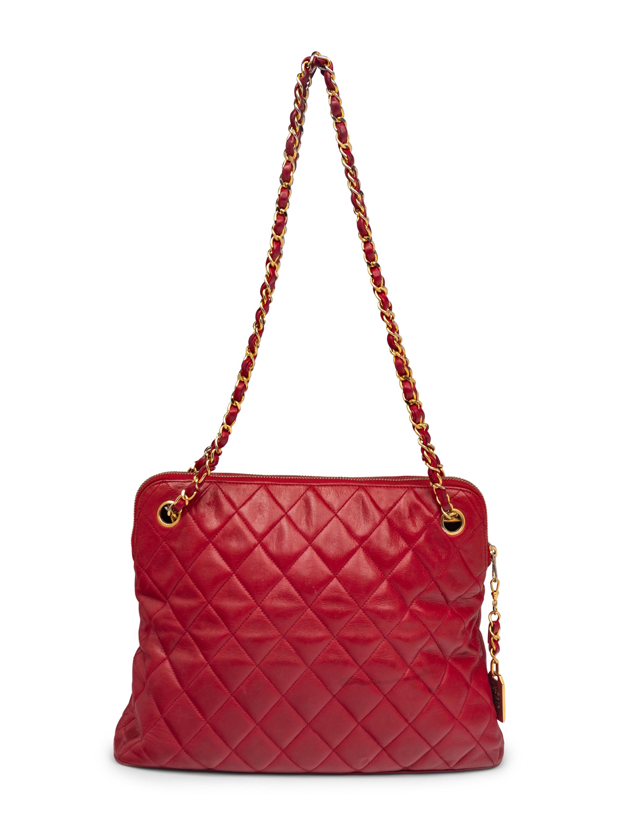Chanel Shoulder Bag in Quilted Red Lambskin