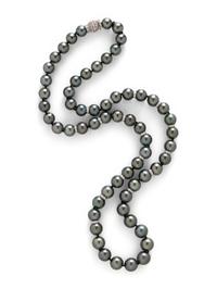 TAHITIAN CULTURED PEARL AND DIAMOND NECKLACE