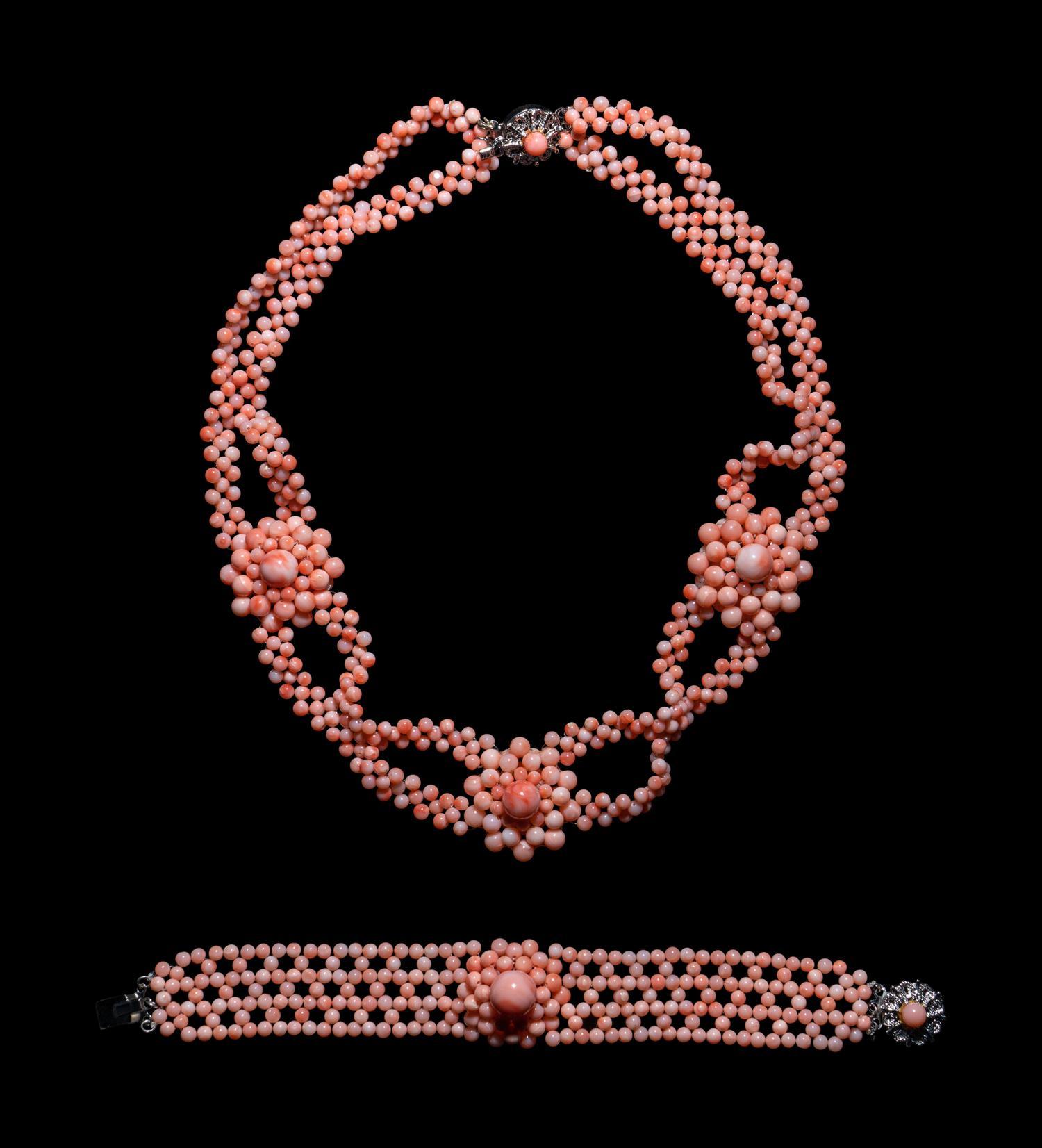 A Chinese Coral Necklace and Bracelet Set