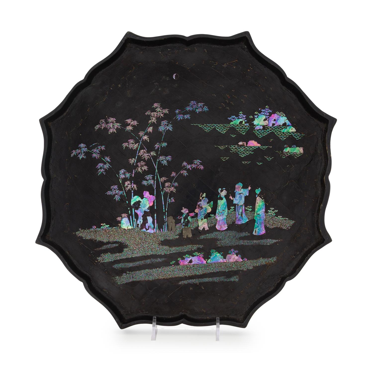 A Mother-of-Pearl Inlaid Black Lacquer Octagonal Tray Diameter 13 5/8 inches. — 16TH CENTURY