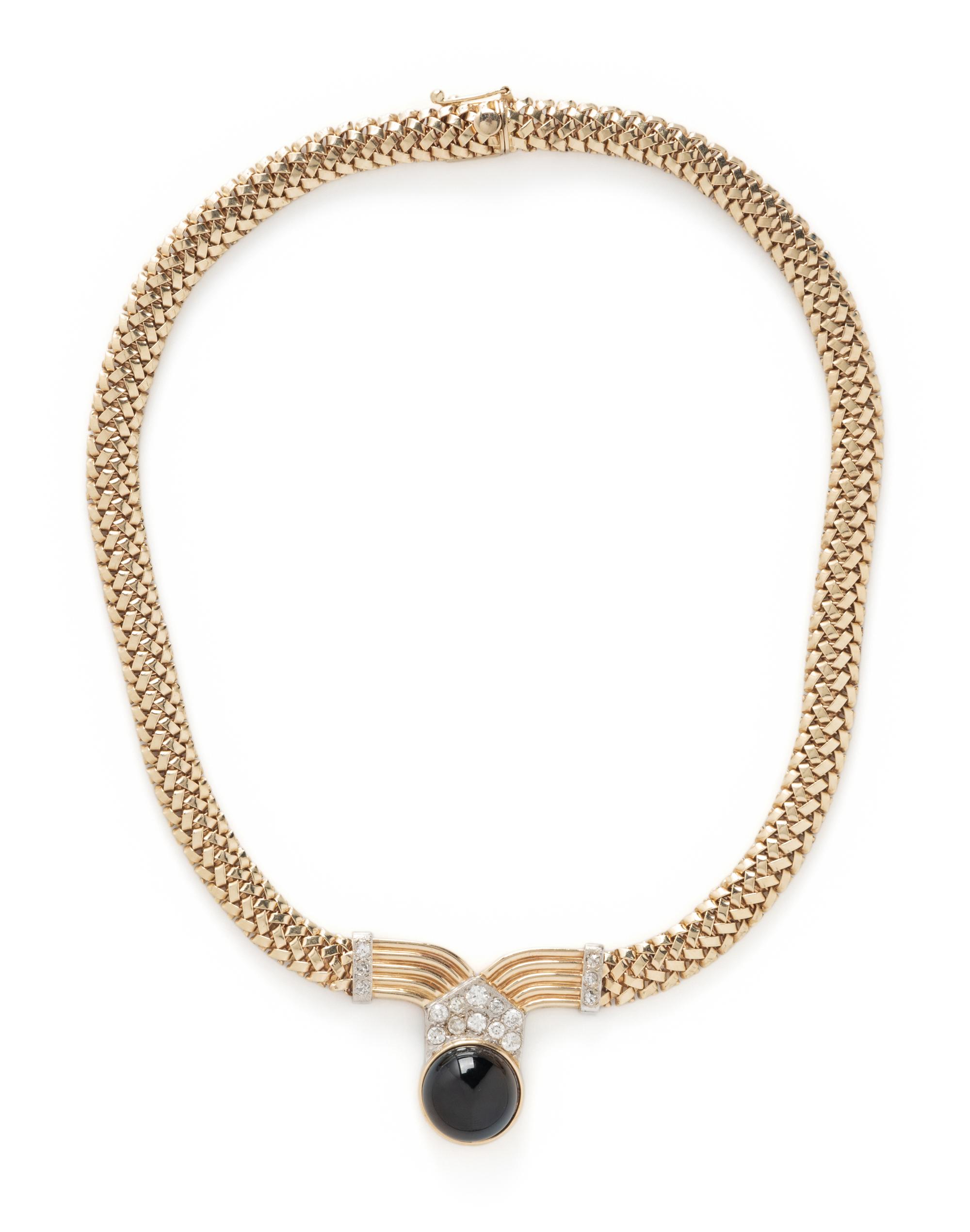 YELLOW GOLD, ONYX AND DIAMOND NECKLACE