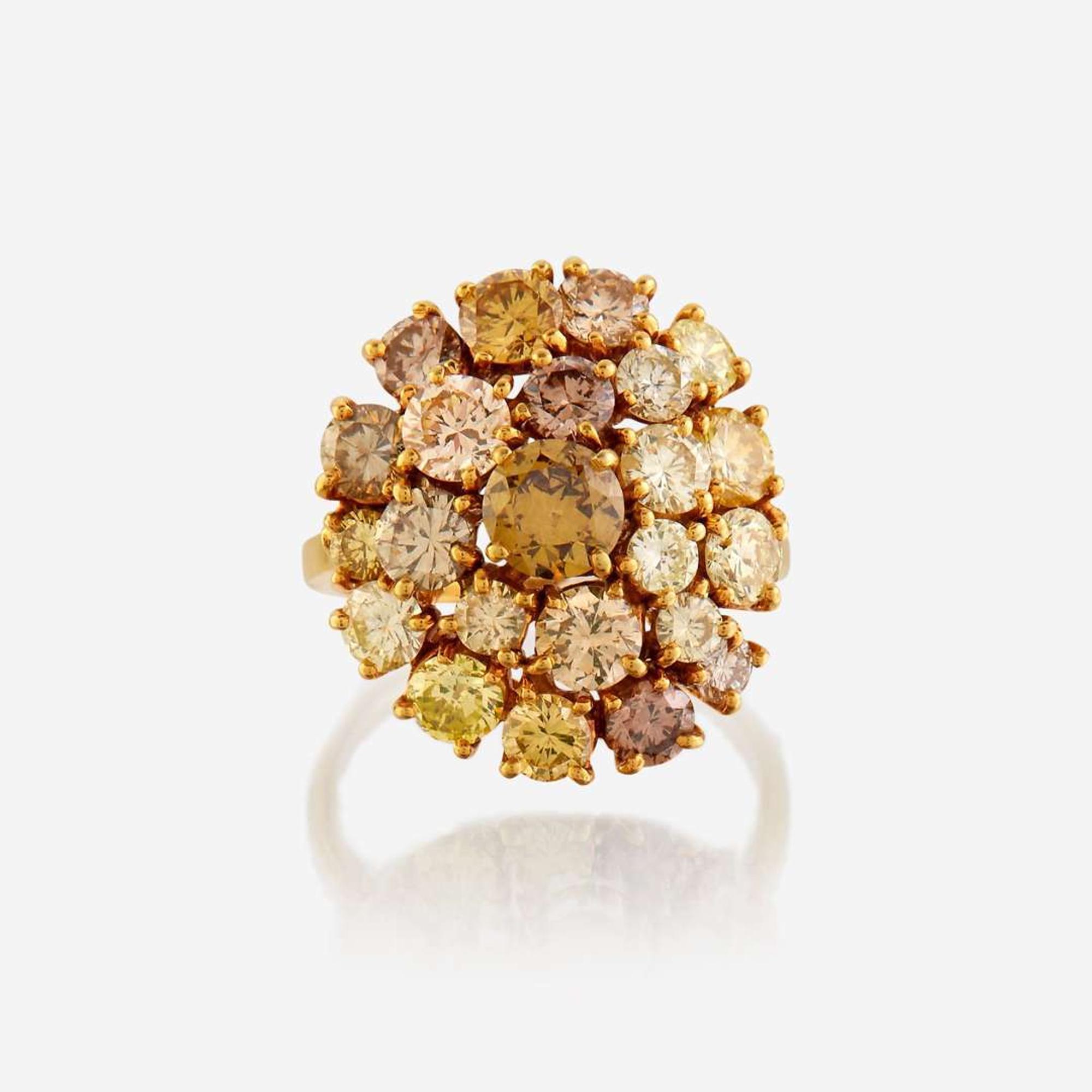 A colored diamond and eighteen karat gold ring, Julius Cohen