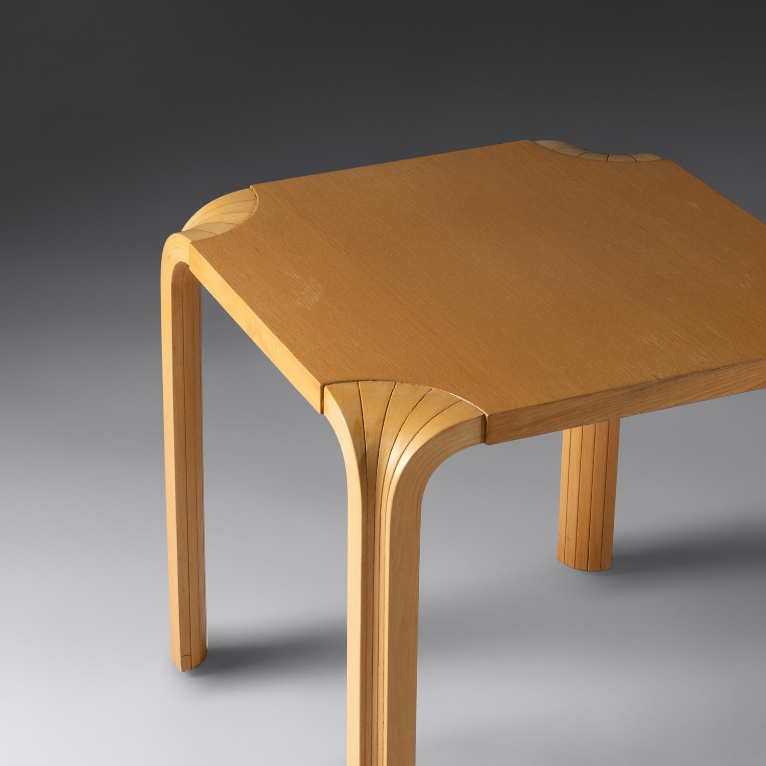Set of Four X-Leg Stools, model 601 Artek, Finland