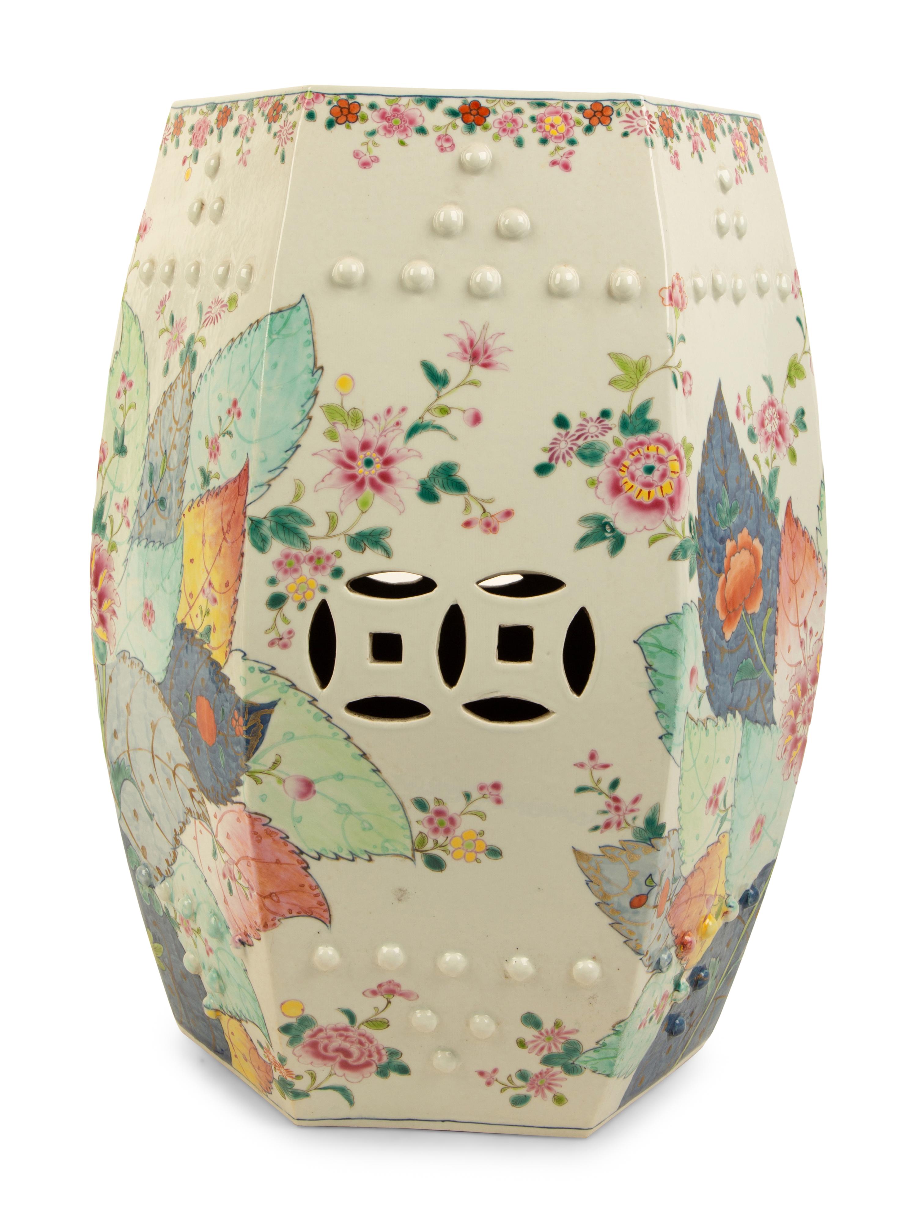 A Chinese Export Tobacco Leaf Porcelain Garden Seat — LATE 19TH/EARLY 20TH CENTURY