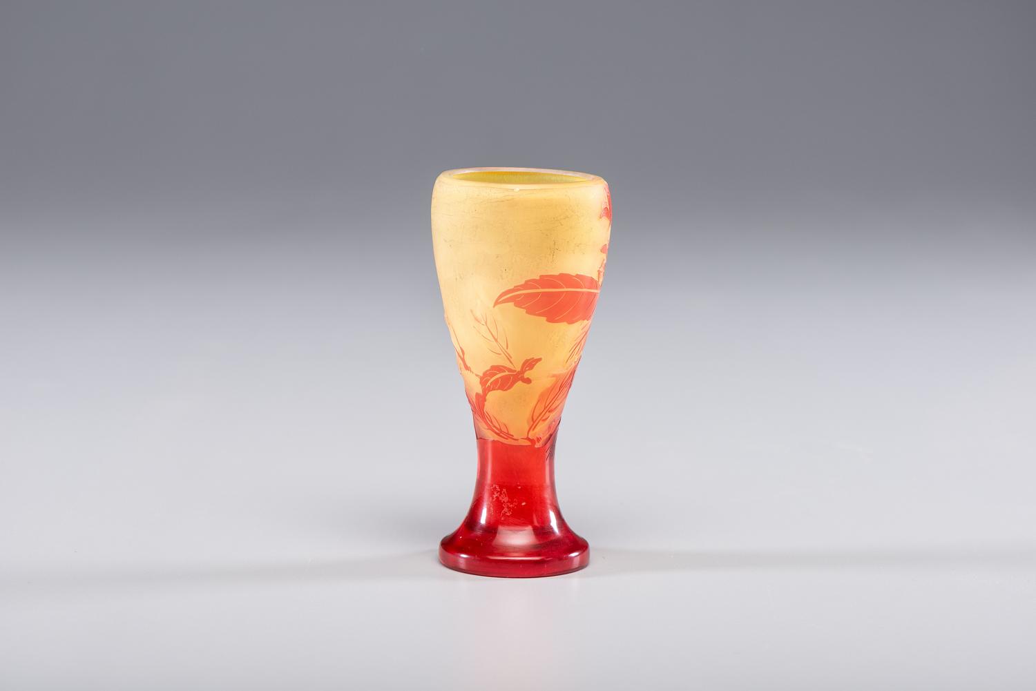 Cabinet Vase