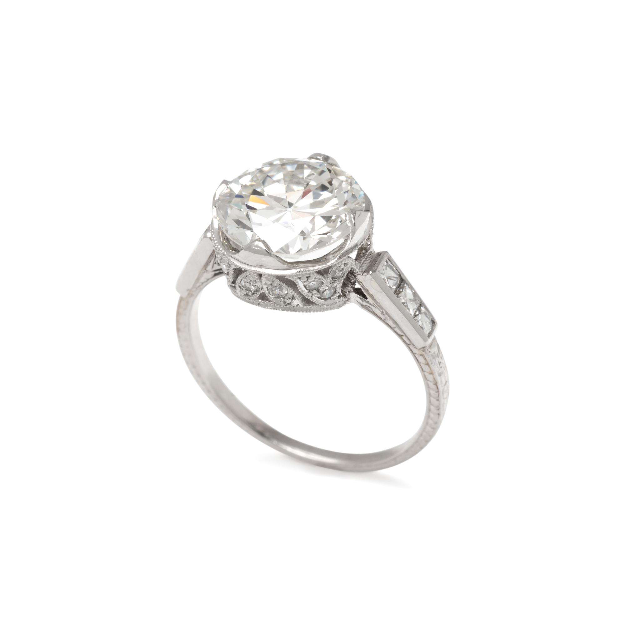 ANTIQUE, DIAMOND RING