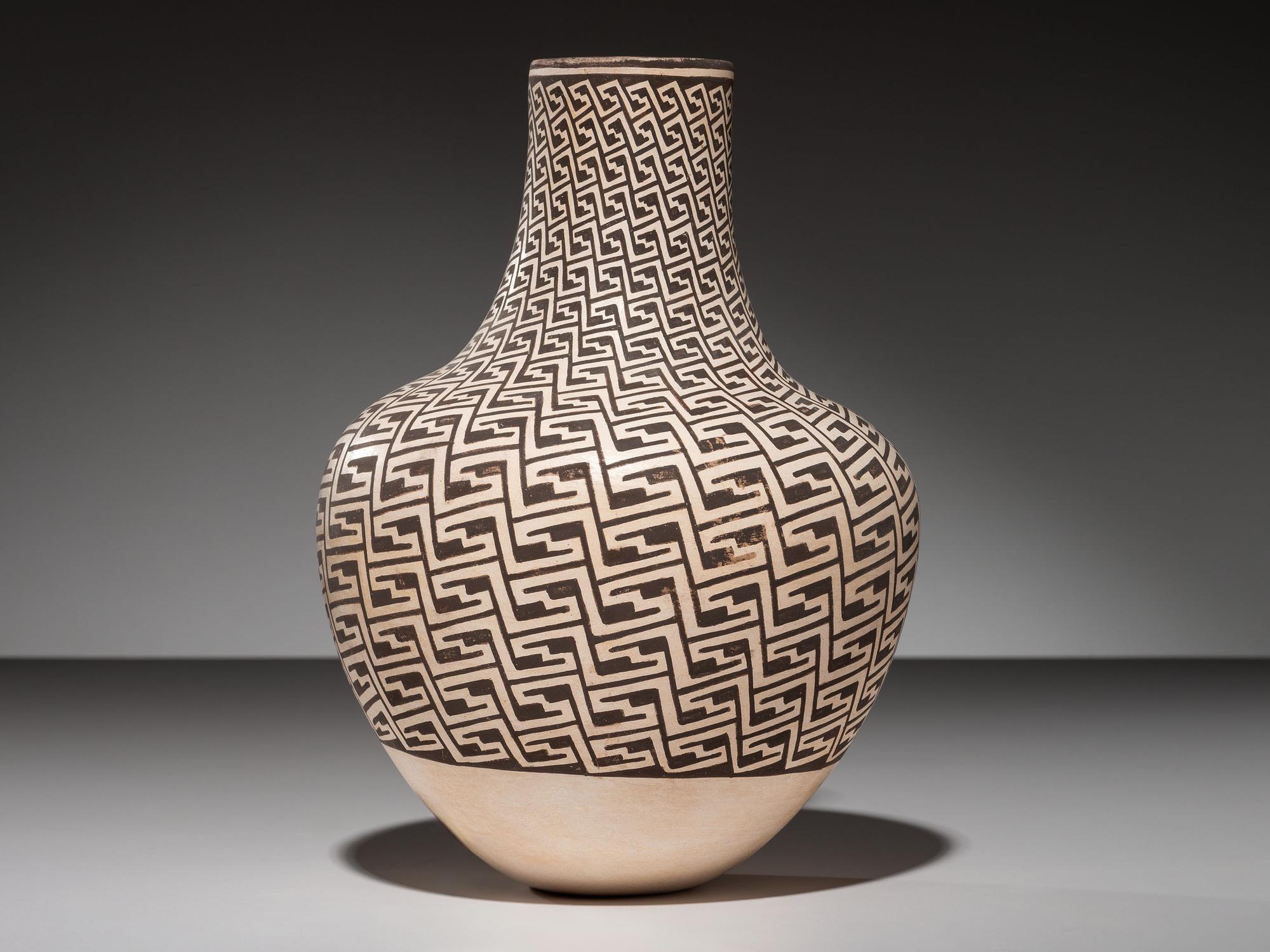 Fine Line Pottery Vase, Anasazi Revival