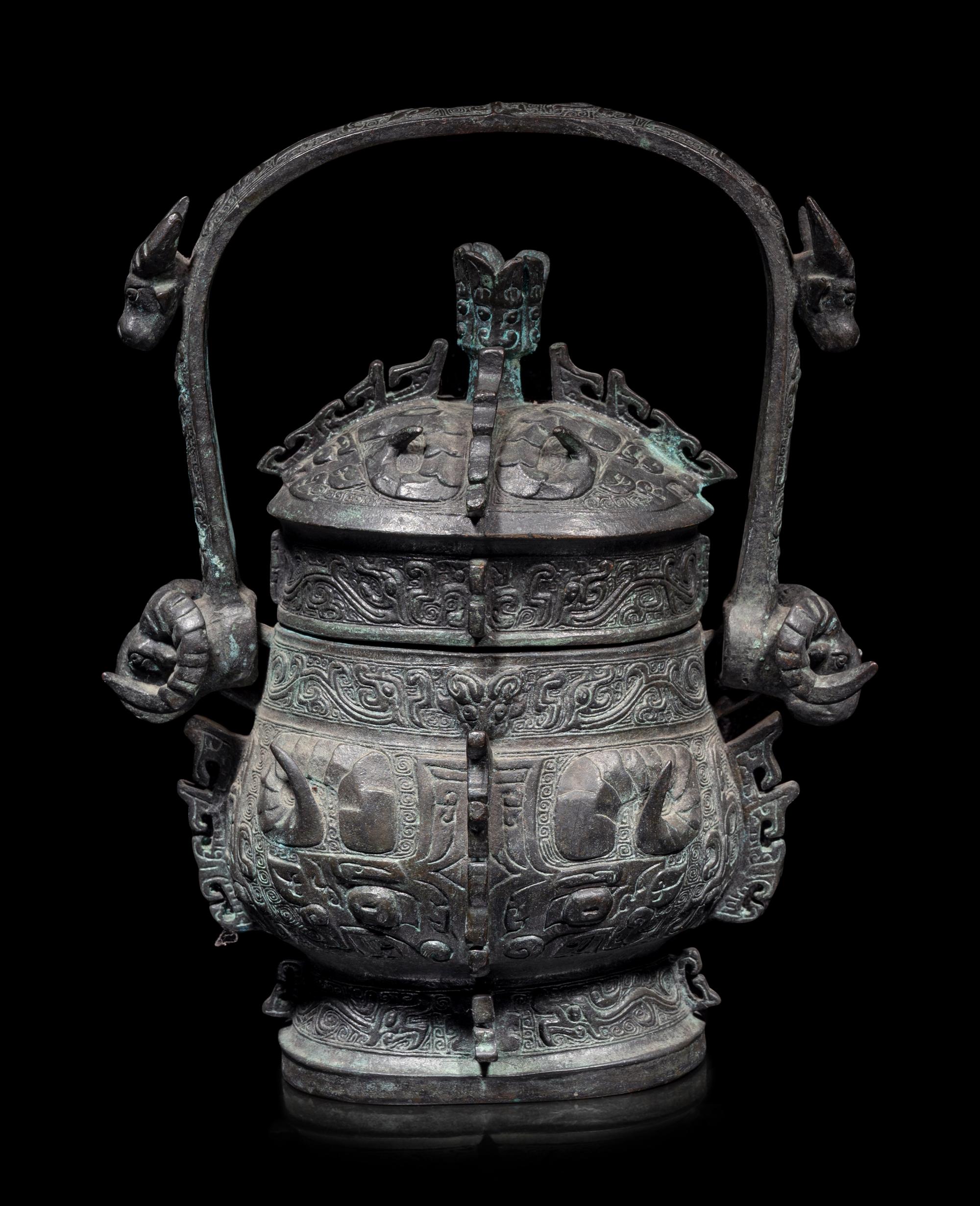 An Archaistic Style Bronze Wine Vessel