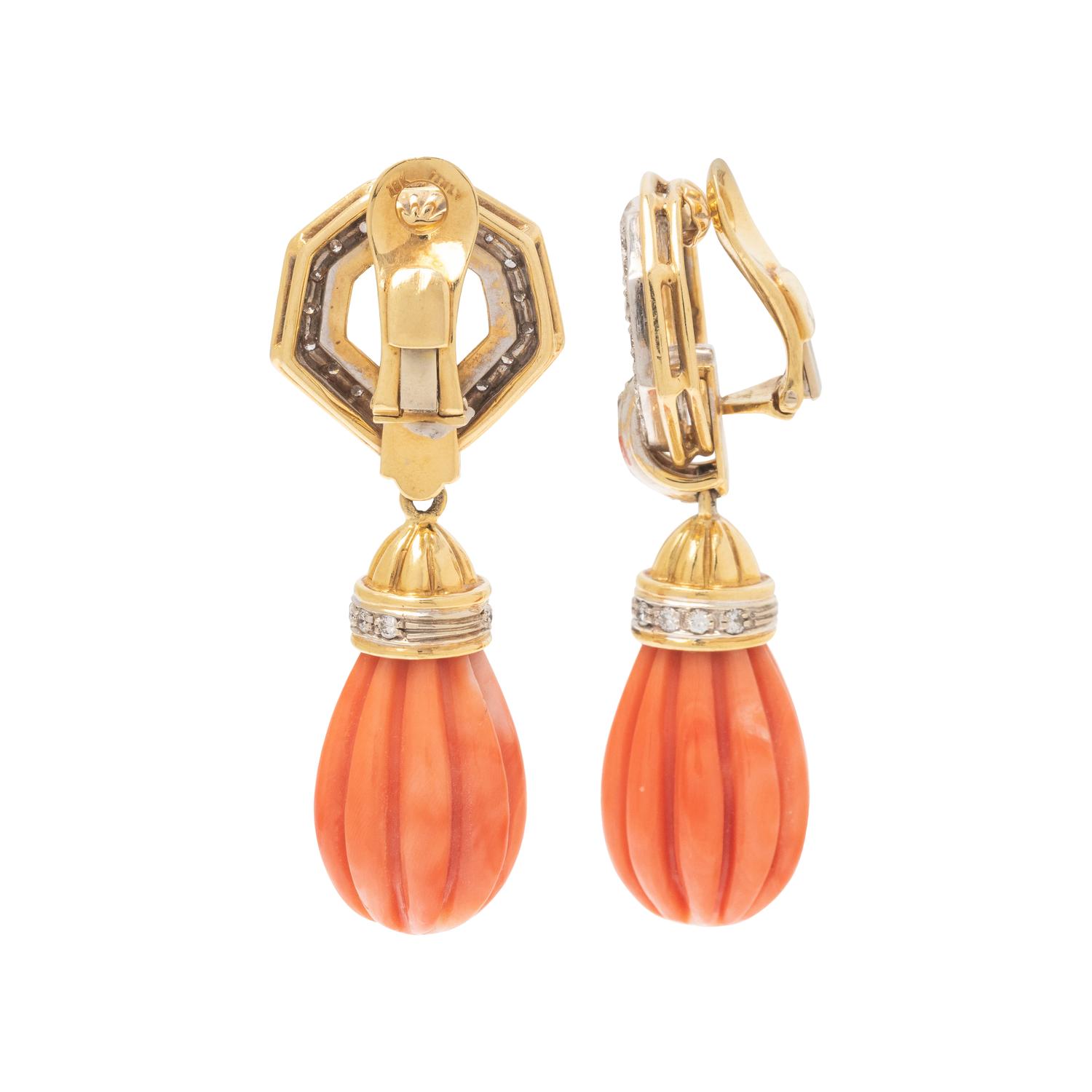 YELLOW GOLD, DIAMOND AND CORAL EARCLIPS