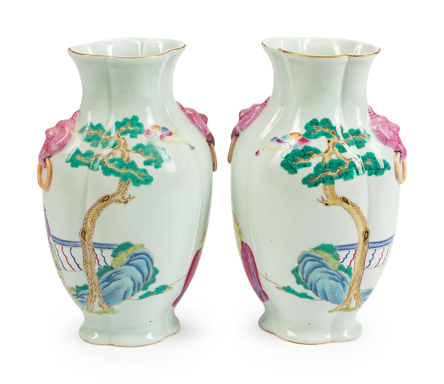 A Pair of Chinese Export Porcelain Vases