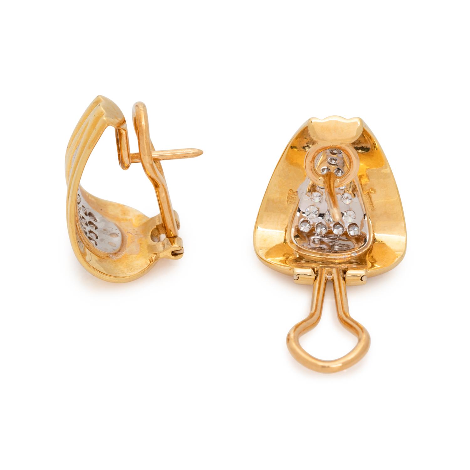YELLOW GOLD AND DIAMOND EARCLIPS