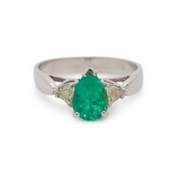 EMERALD AND DIAMOND RING