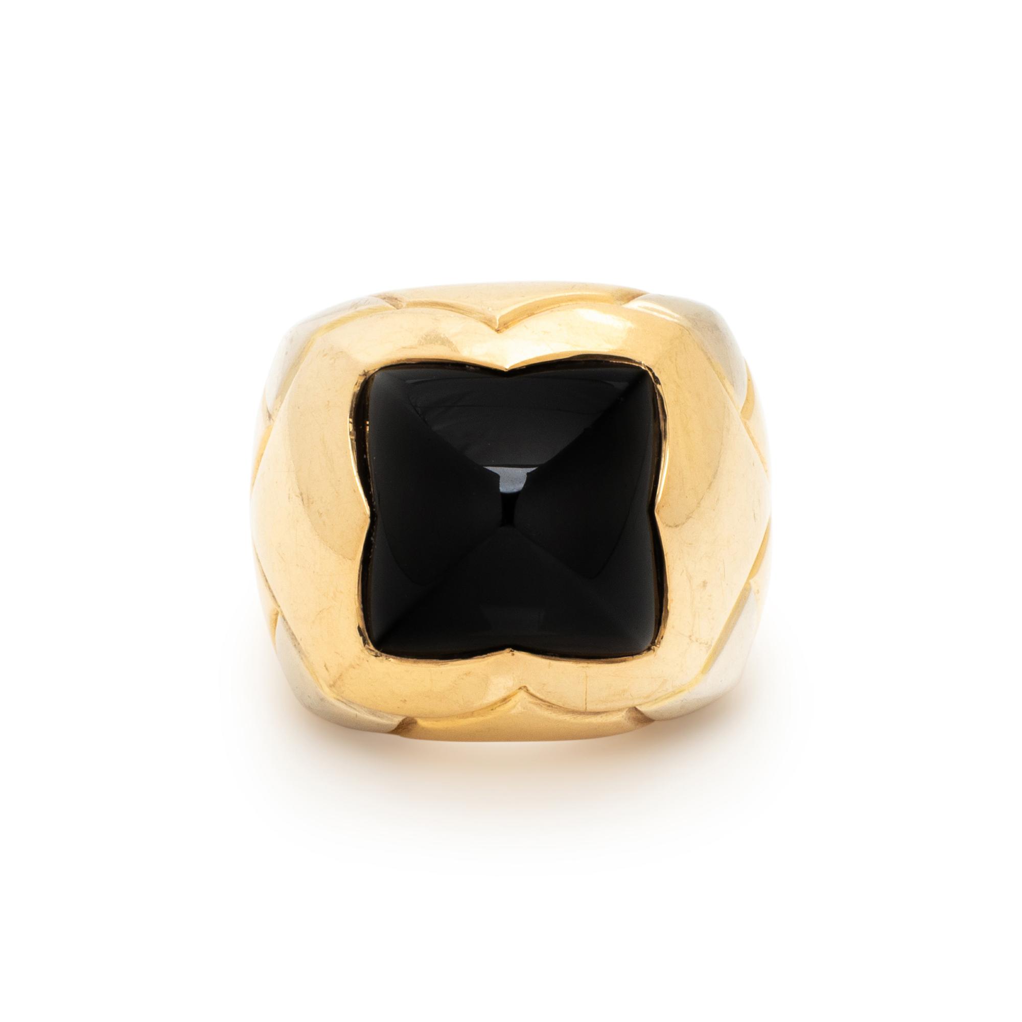 BULGARI, YELLOW GOLD AND ONYX RING