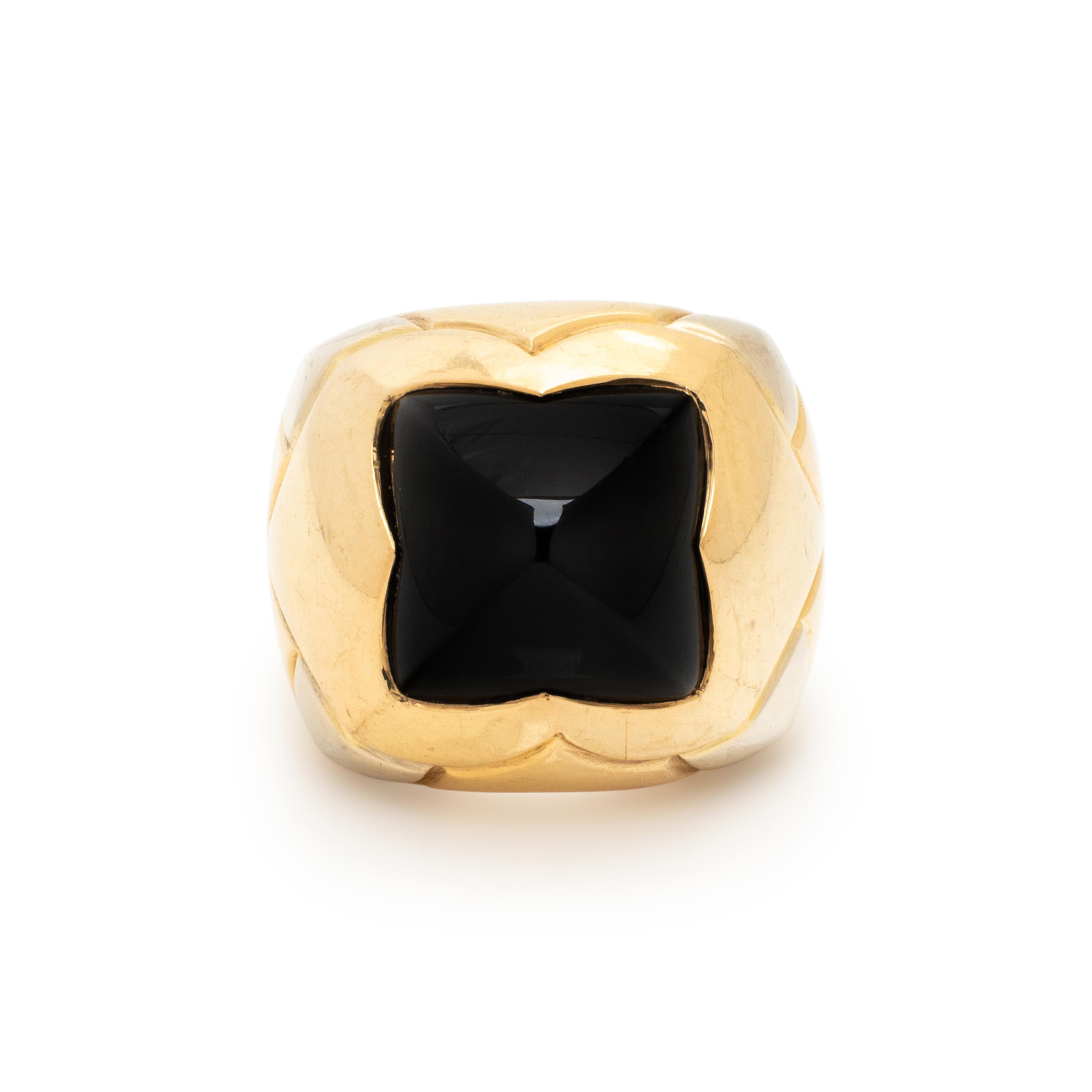 BULGARI, YELLOW GOLD AND ONYX RING