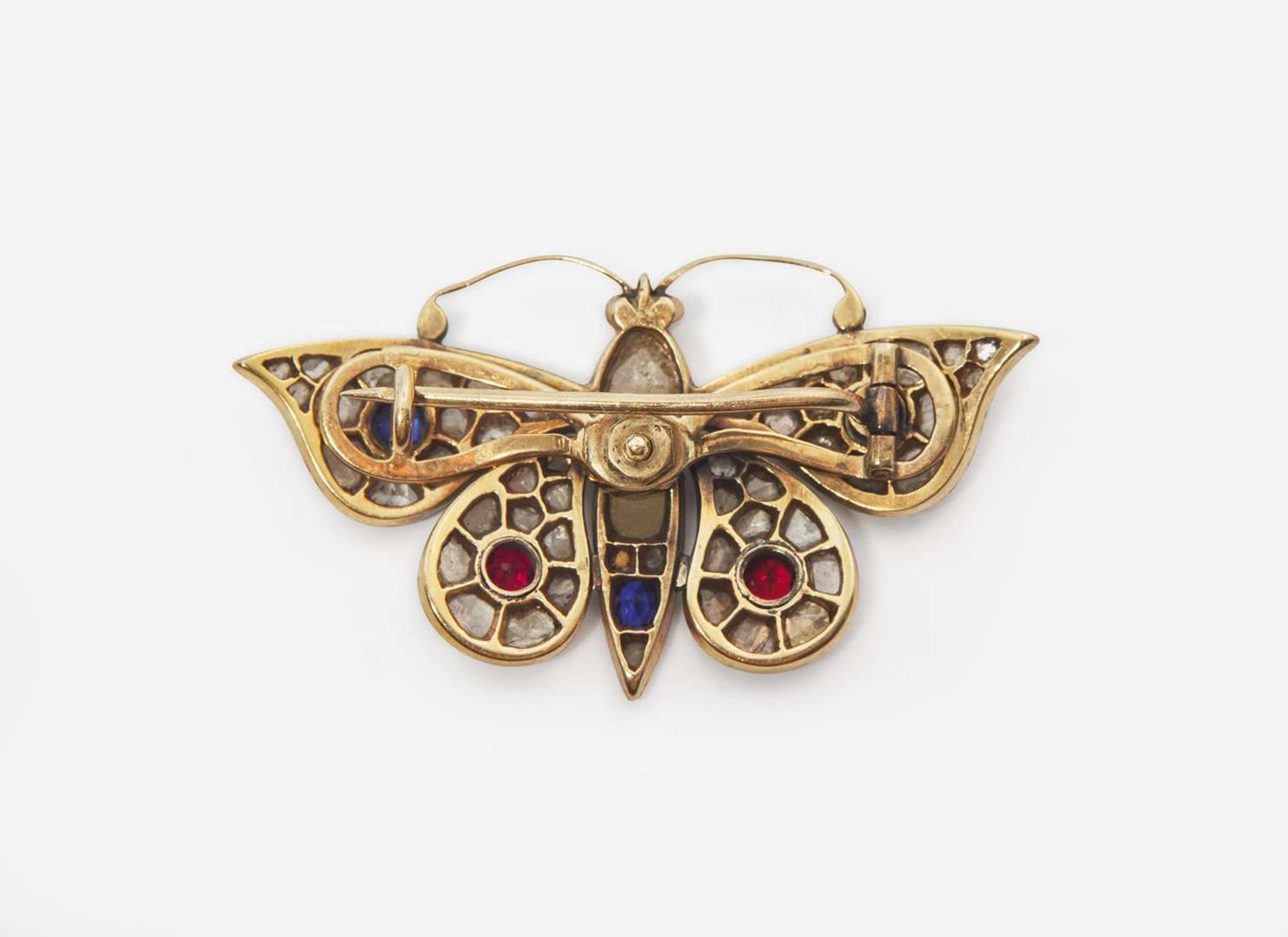 A 14K Yellow Gold and Diamond Butterfly Brooch