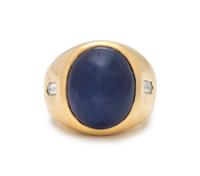 SAPPHIRE AND DIAMOND RING