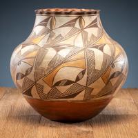 Acoma Pottery Olla, with Ruffled Rim