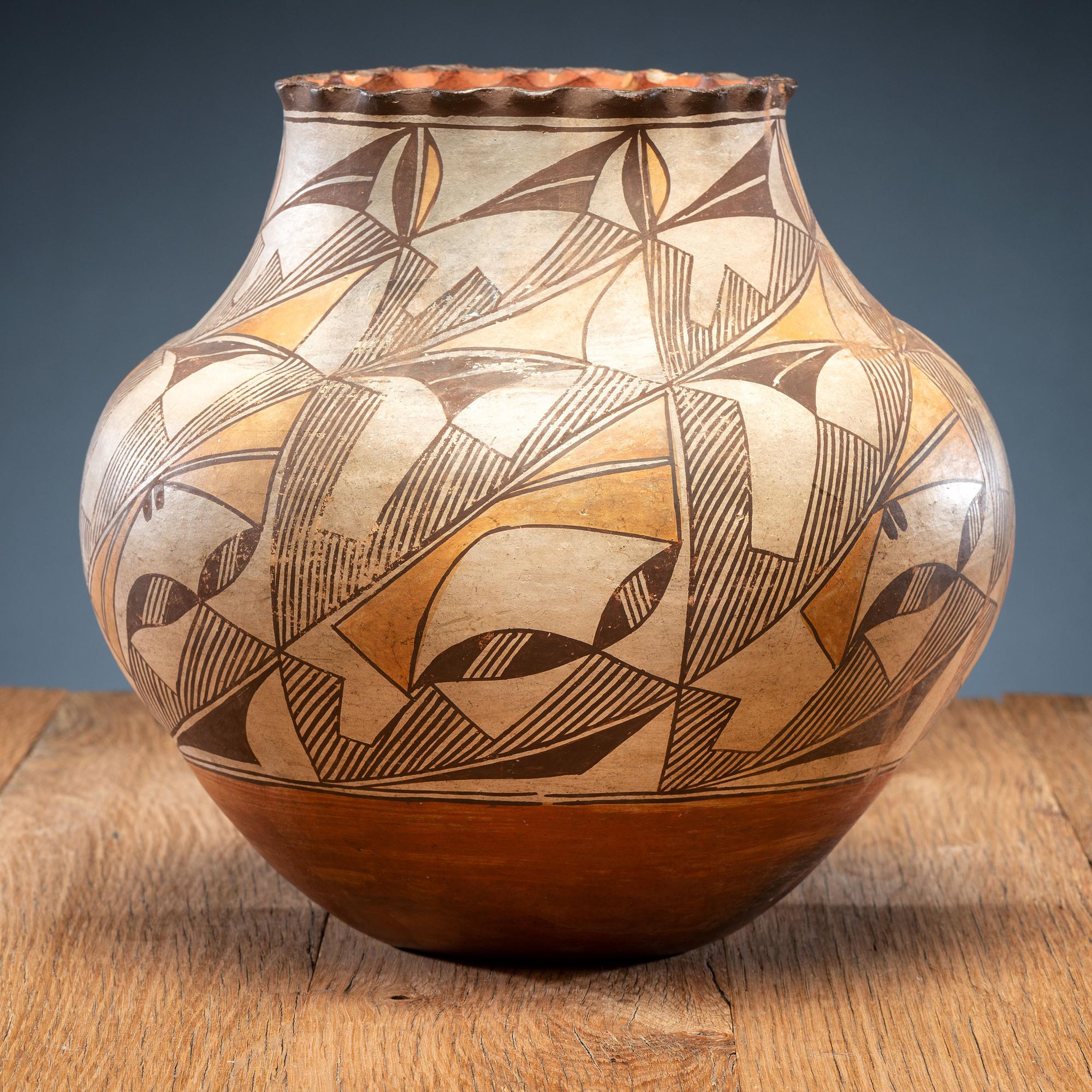 Acoma Pottery Olla, with Ruffled Rim