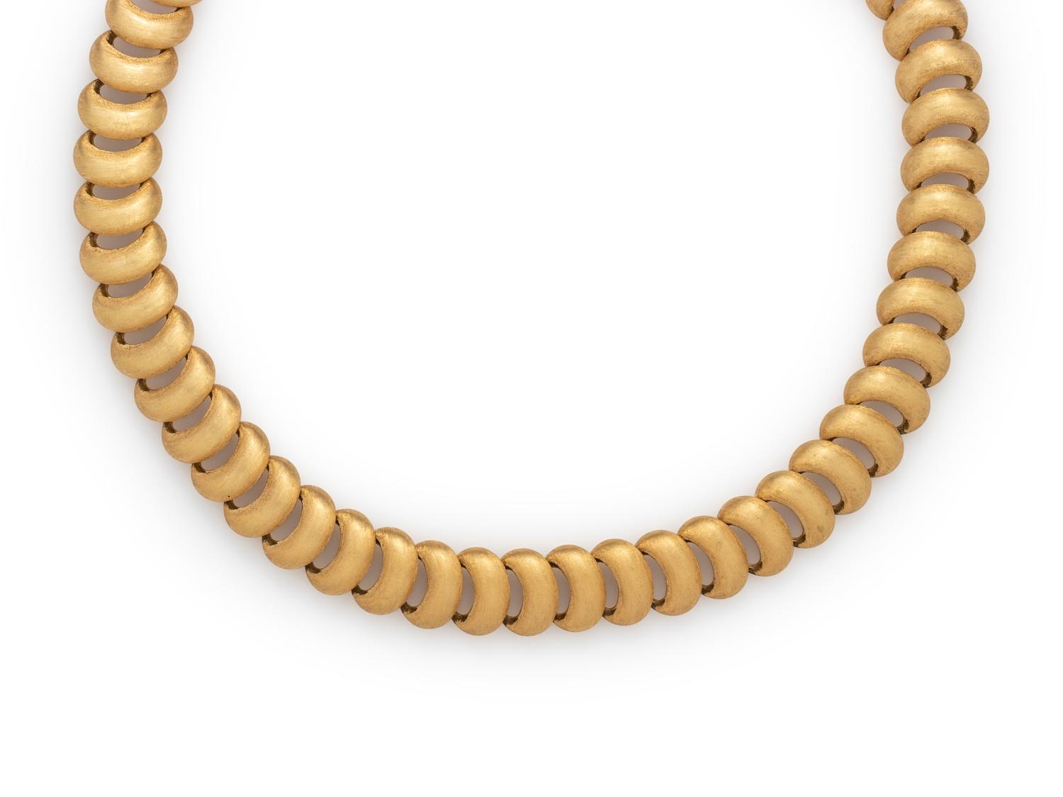 YELLOW GOLD NECKLACE