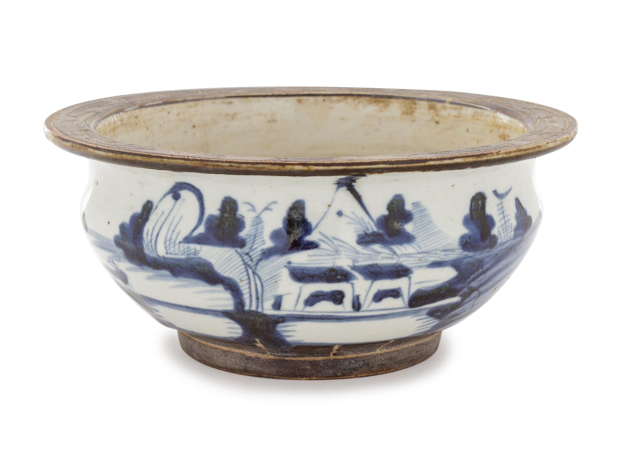A Chinese Export Blue and White Porcelain Bowl