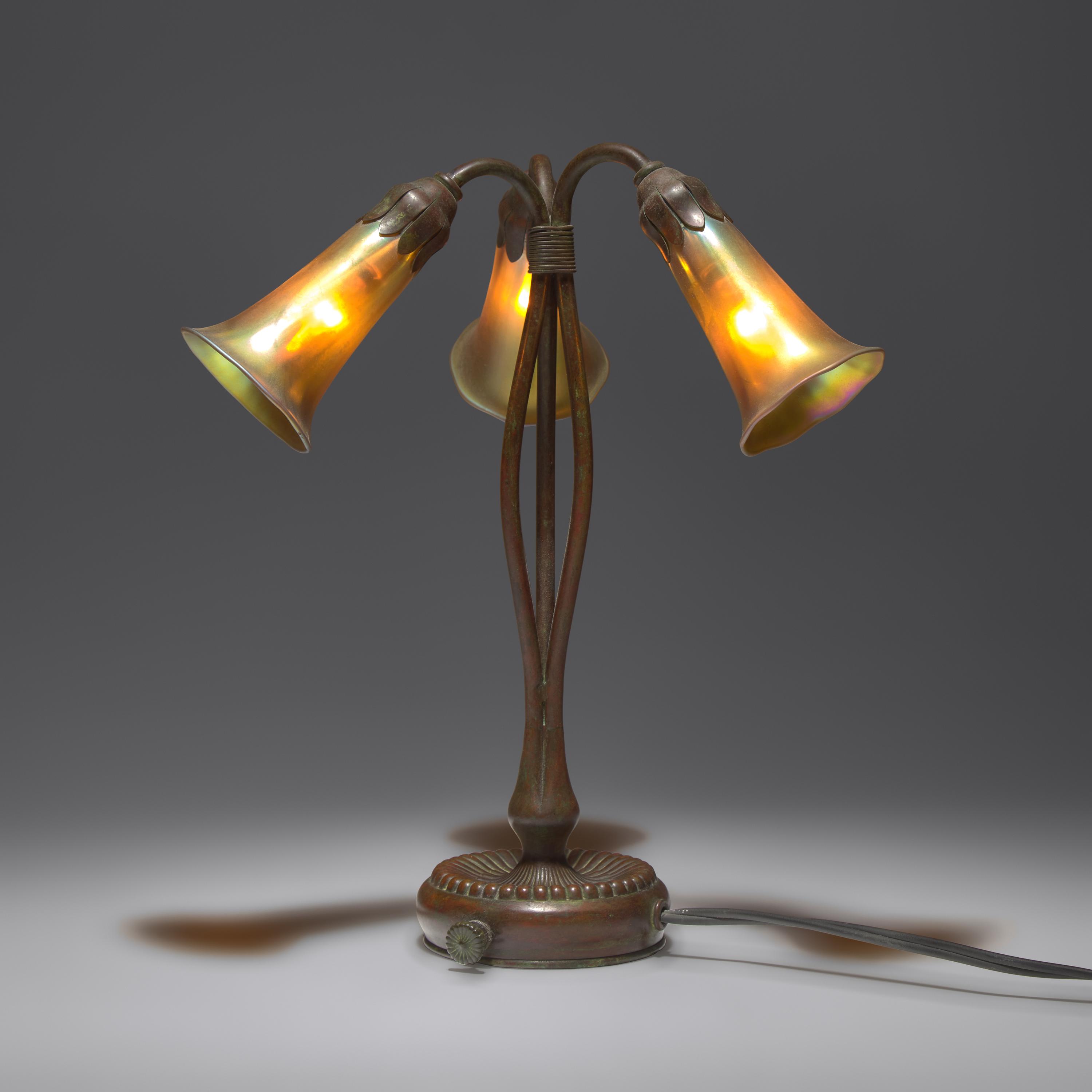 Lily Table Lamp