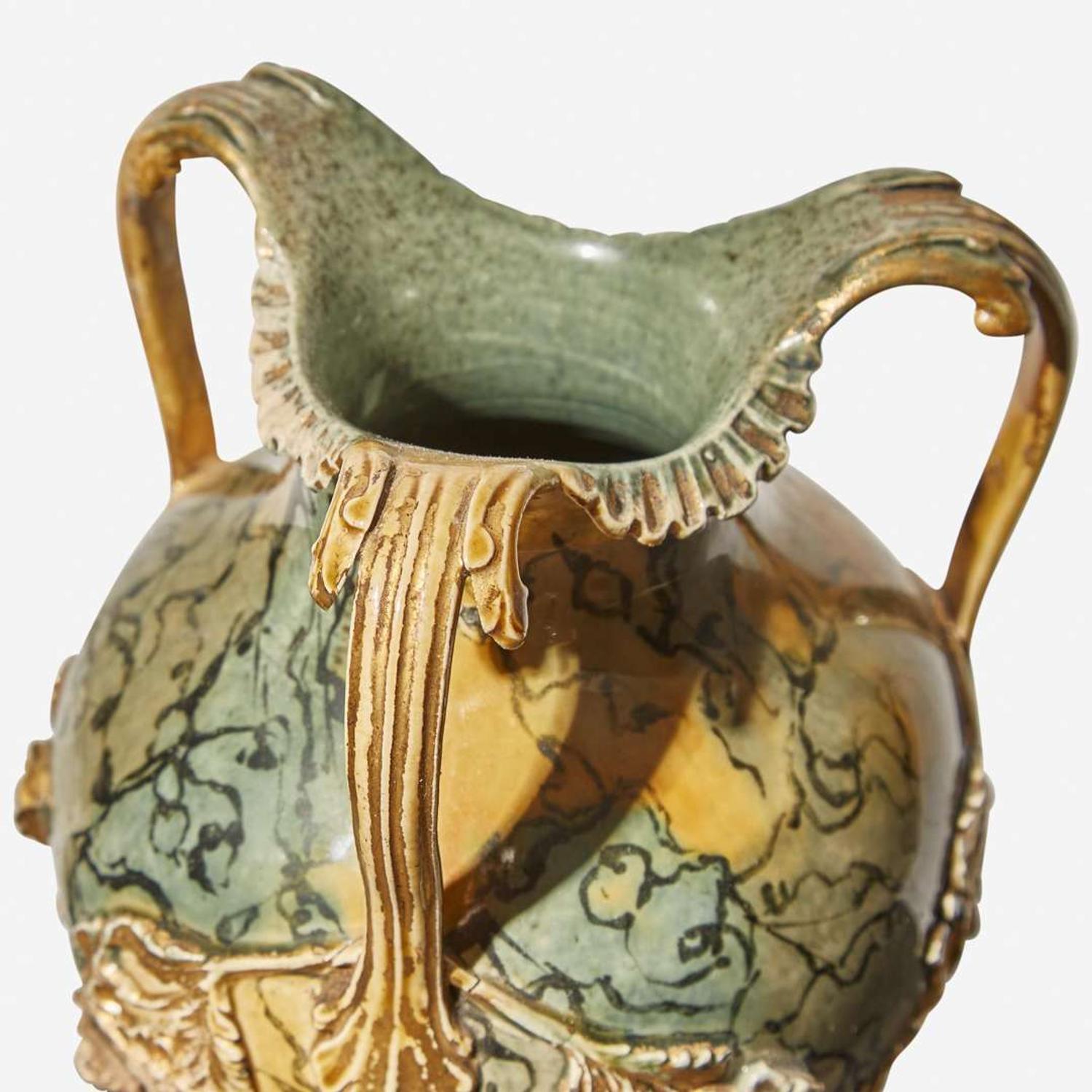 A Pair of Wedgwood & Bentley Variegated Three-Handled Vases UK, 1770s