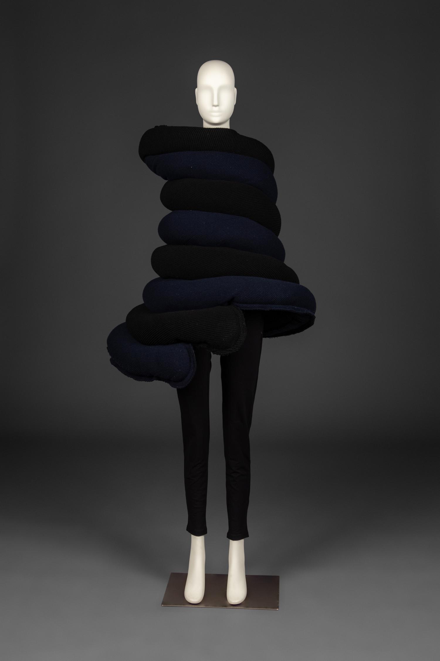 Comme Des Garçons Ensemble, Fall / Winter 2014