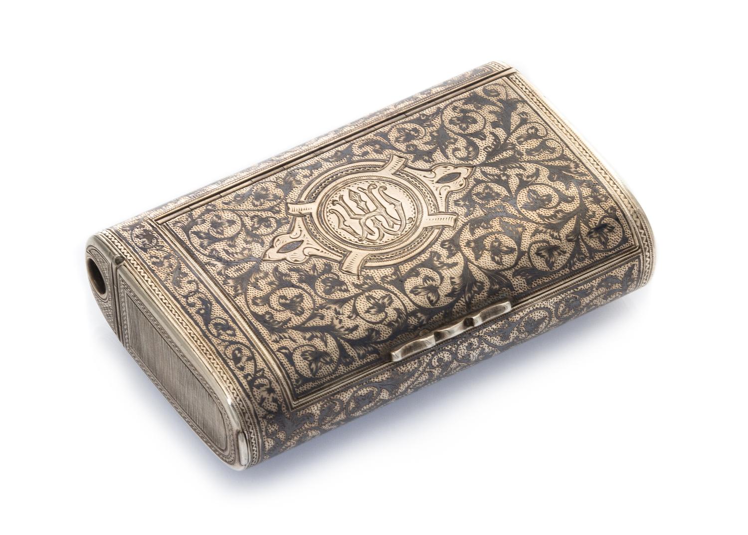 A Russian Niello Silver Cigarette Case, Maker's mark Cyrillic YaK, assay mark of Viktor Savinsky, Moscow, 1887, the lid centered by a m