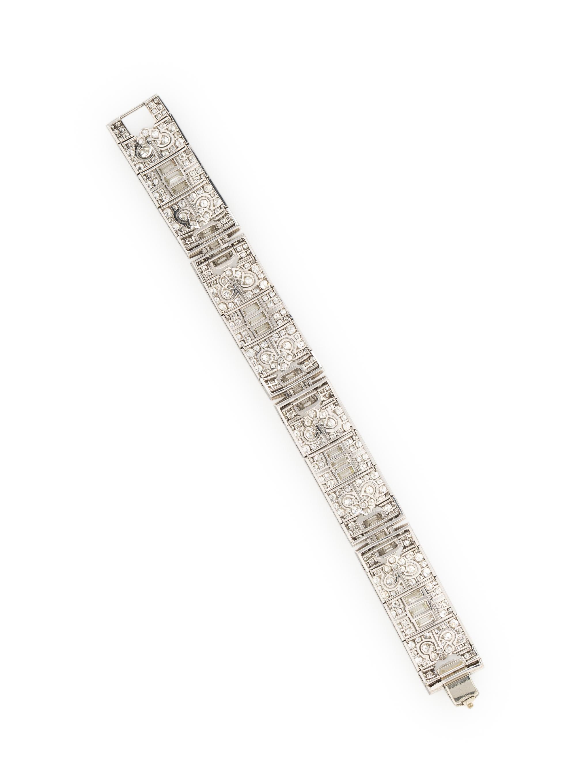 ART DECO, PLATINUM AND DIAMOND BRACELET