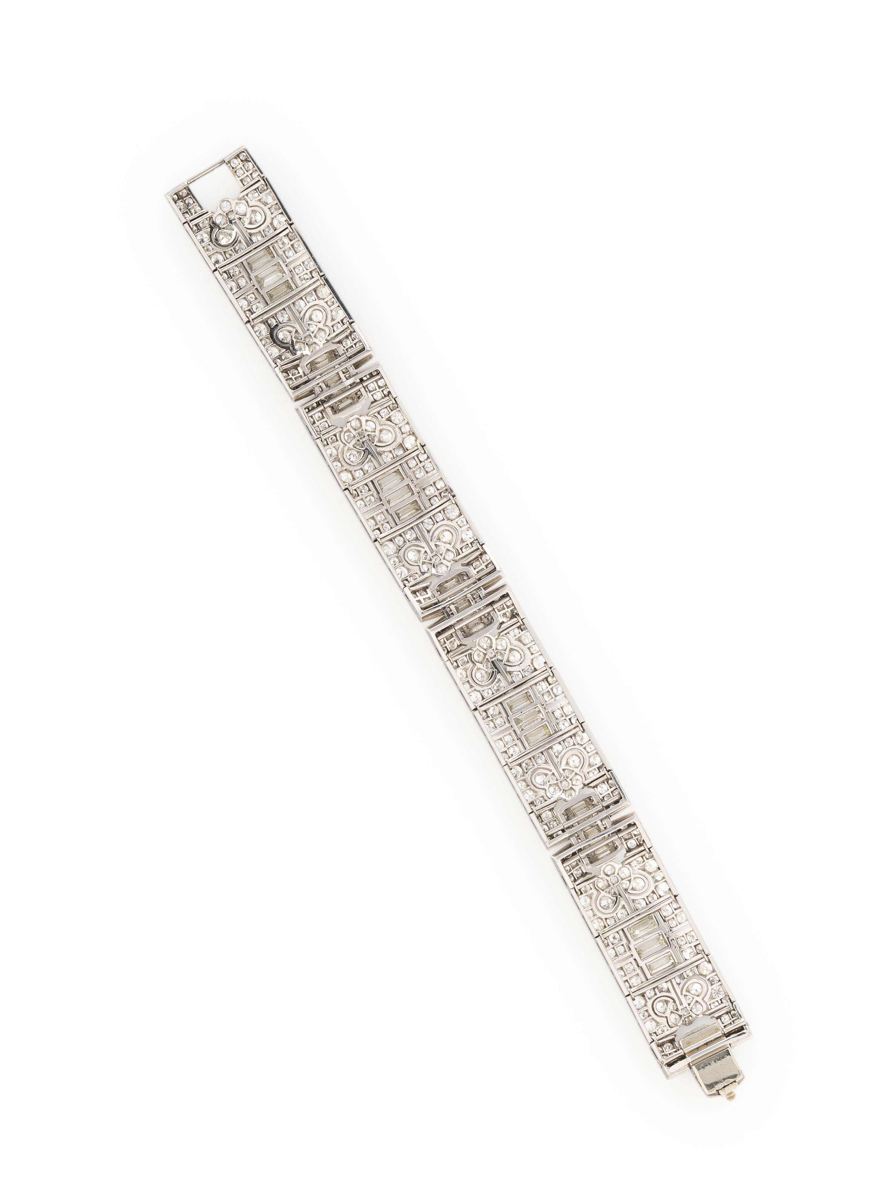ART DECO, PLATINUM AND DIAMOND BRACELET