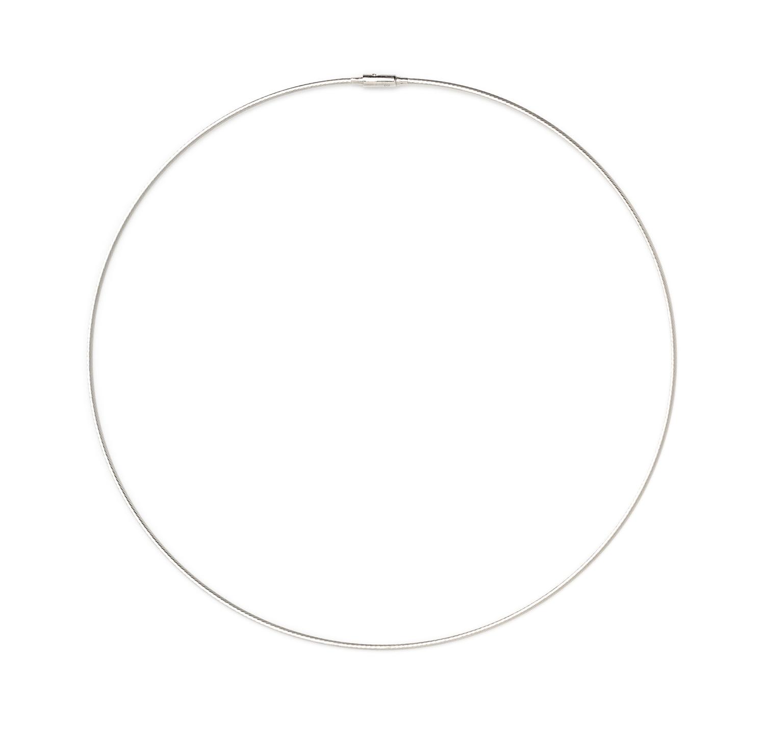 An 18 Karat White Gold Neckwire, Roberto Coin. 4.03 dwts.