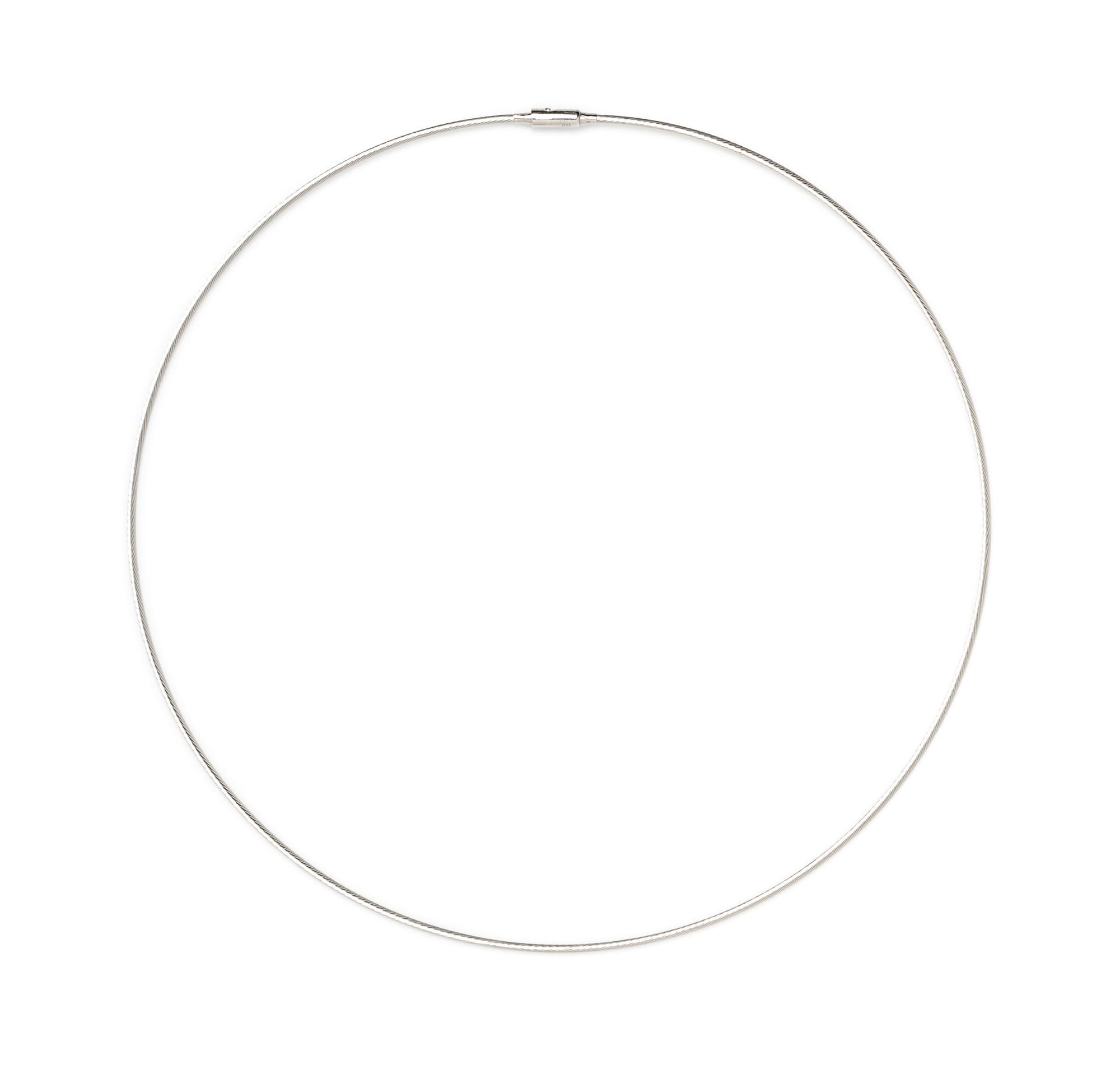 An 18 Karat White Gold Neckwire, Roberto Coin. 4.03 dwts.